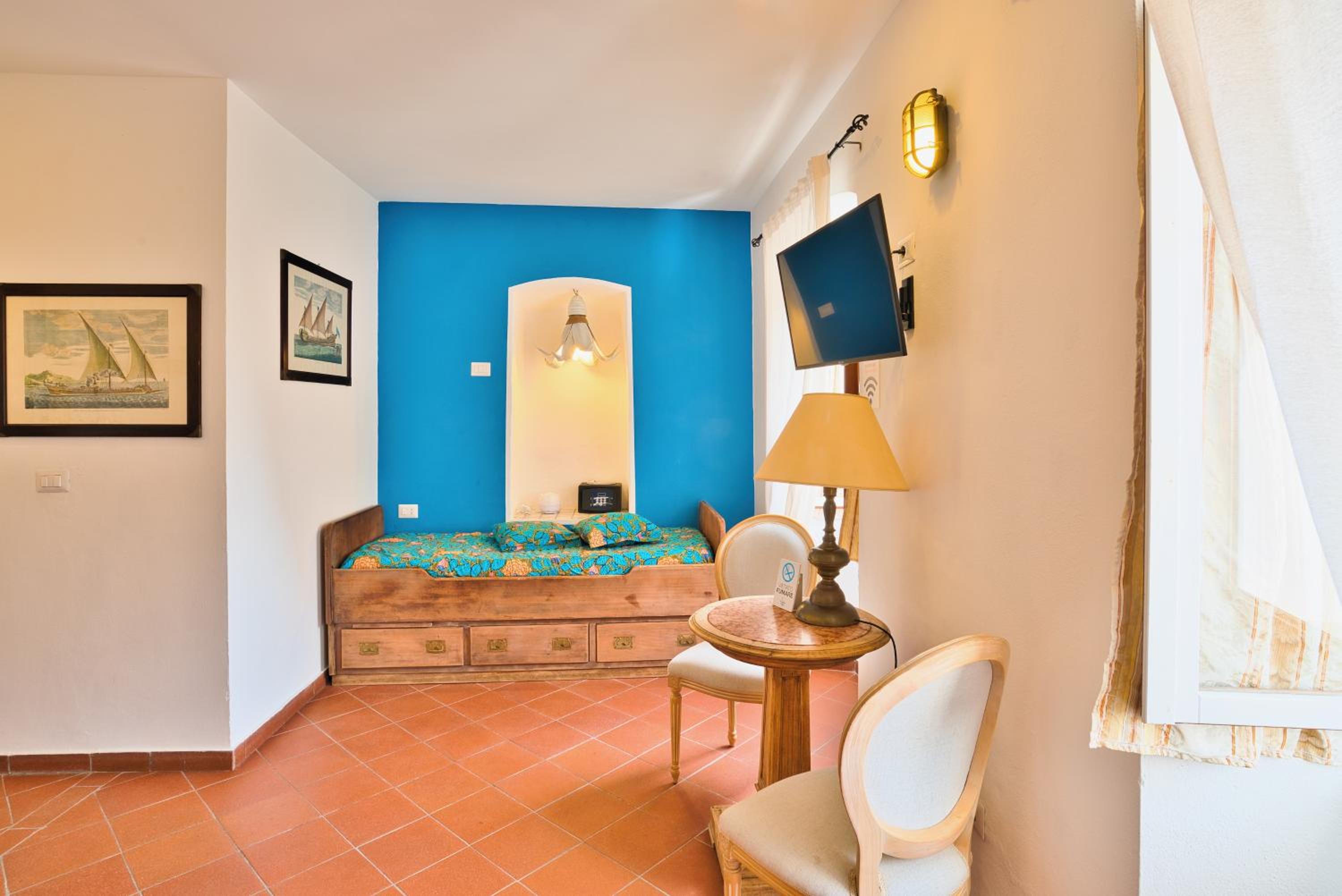 Superior Double or Twin Room with Terrace