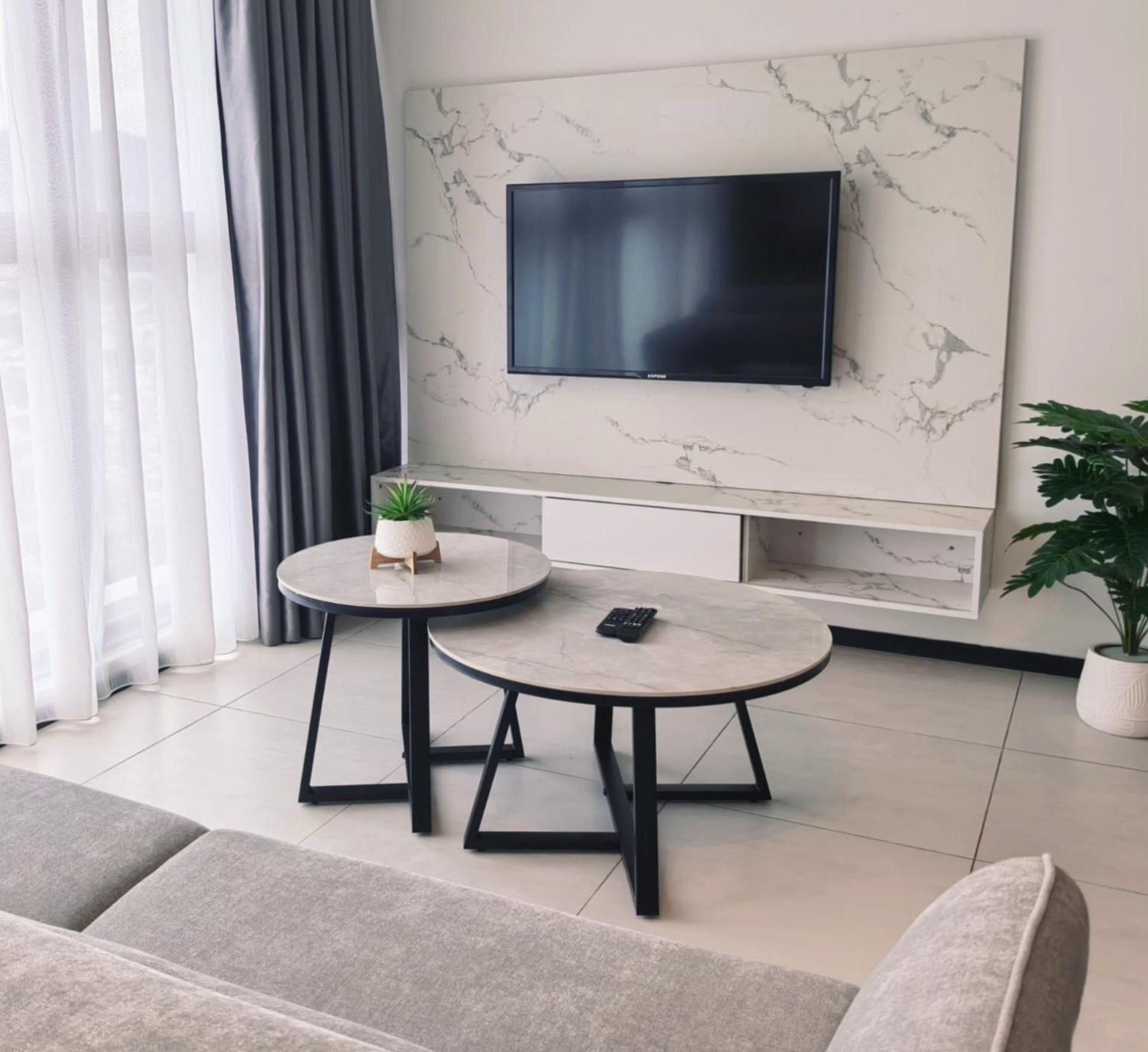 Three-Bedroom Apartment with Sea View photo 2
