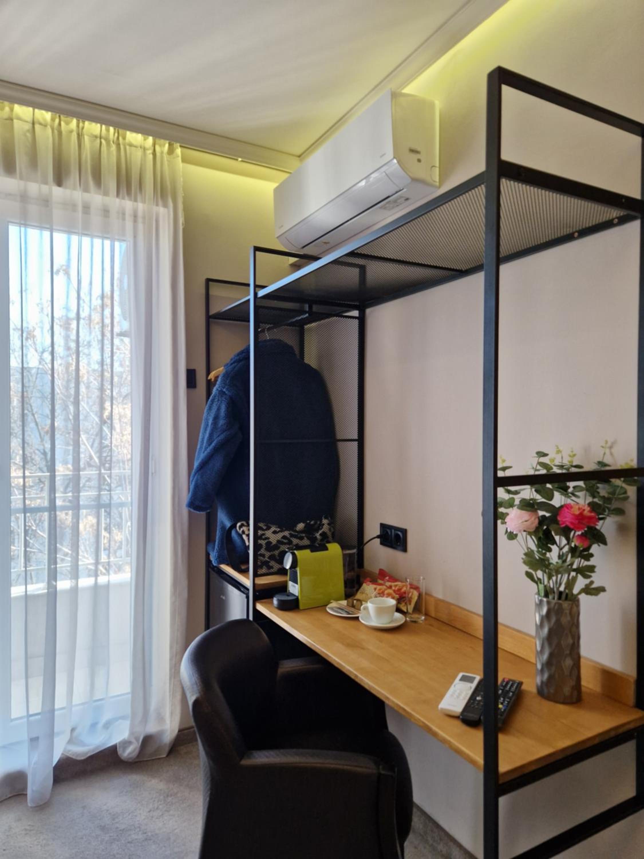 Deluxe Double Room with Balcony photo 1