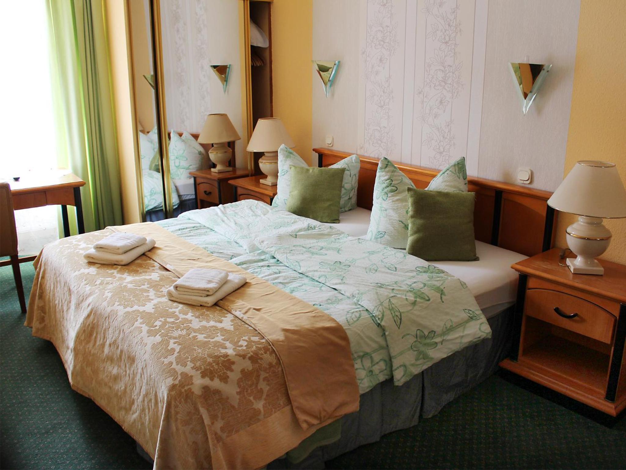 Double Room - Photo 8