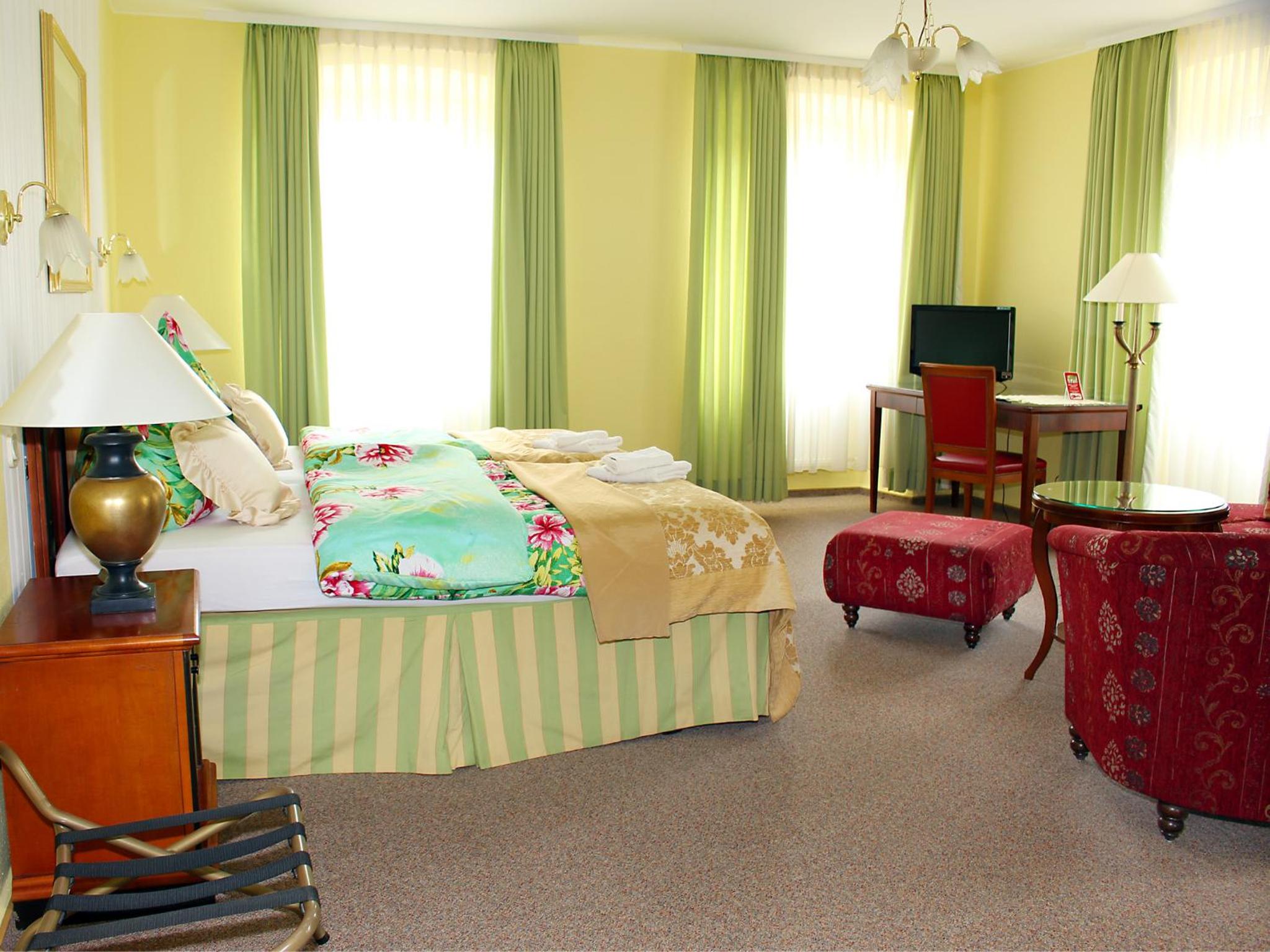Double Room - Photo 10