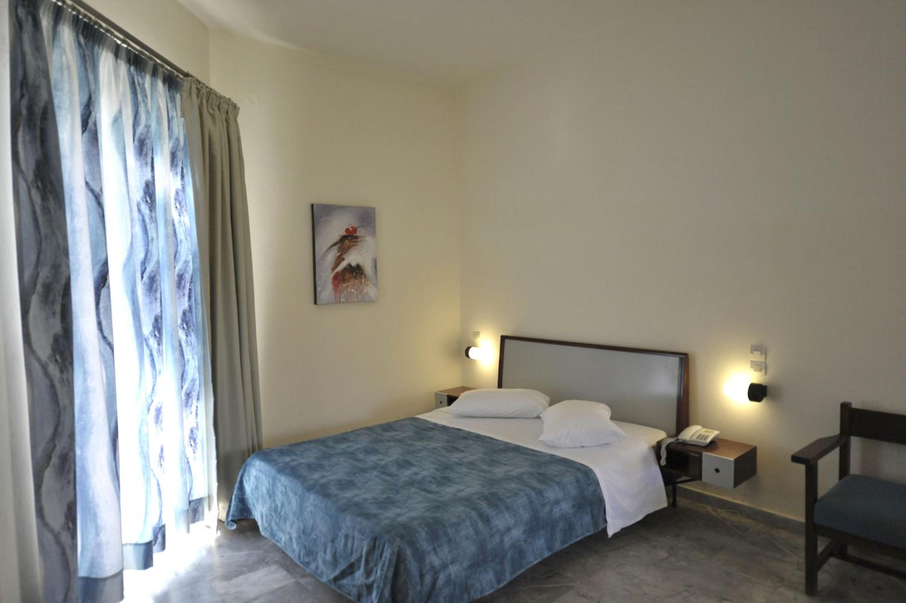 Single Room with Pool View