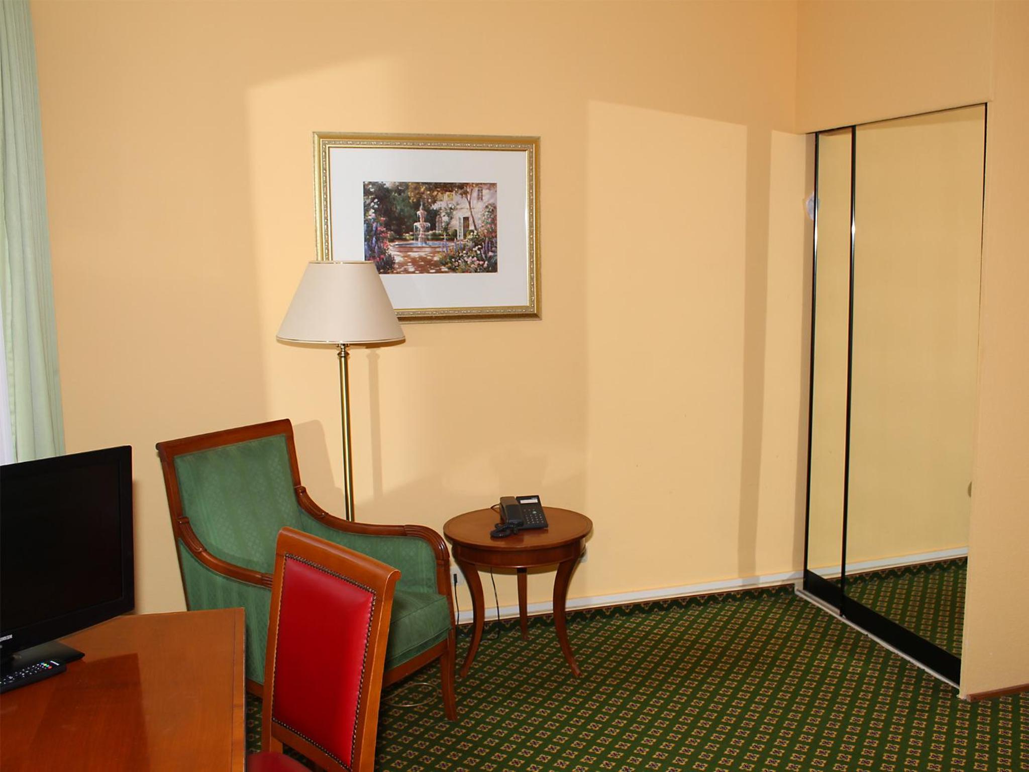 Double Room - Photo 14