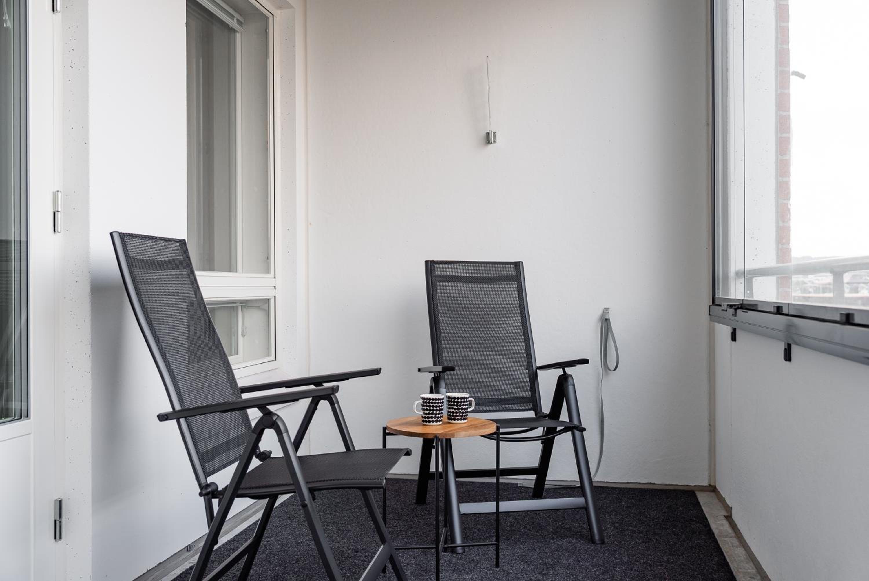 One-Bedroom Apartment with Balcony photo 3