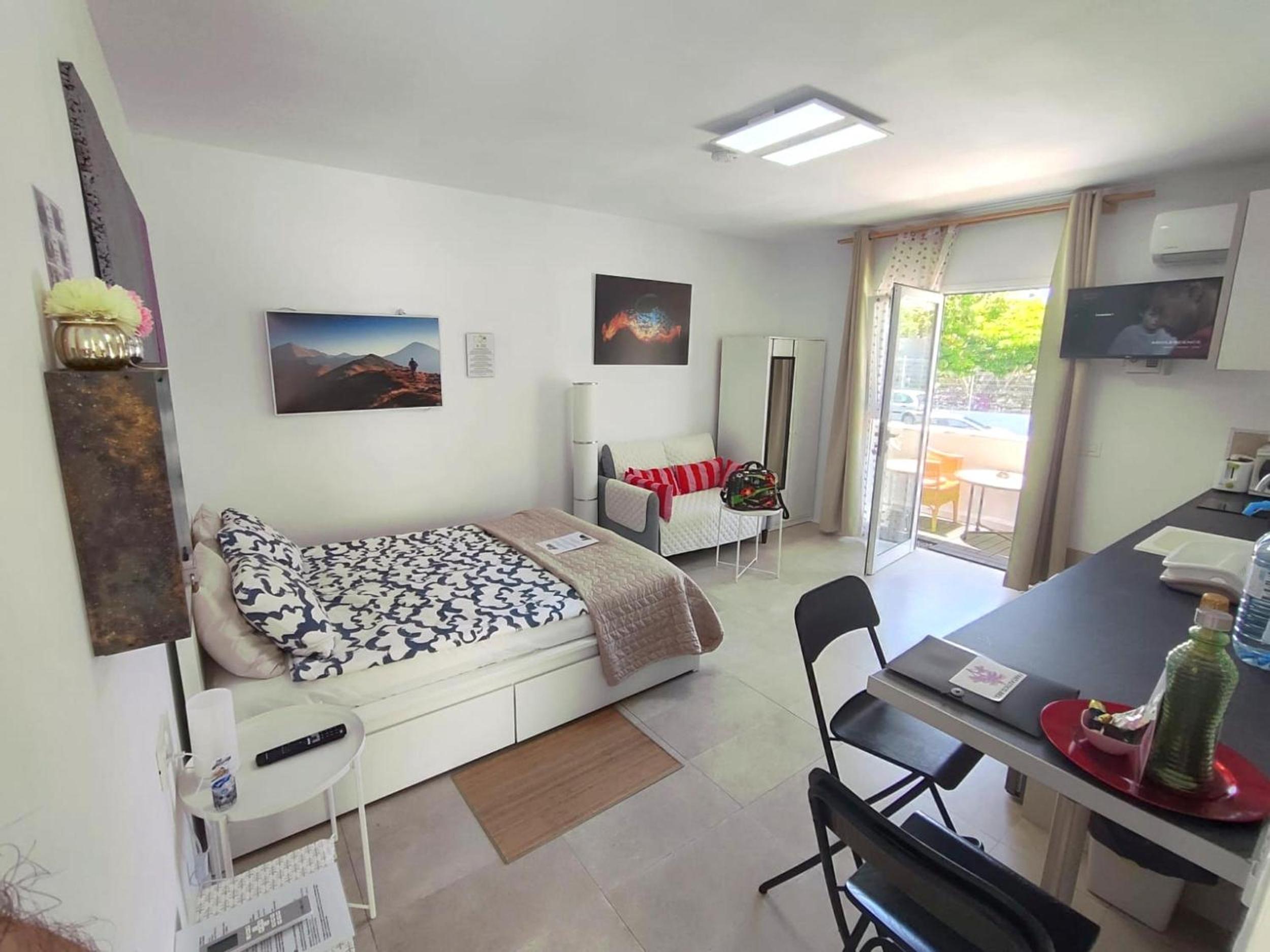 Apartment photo 3