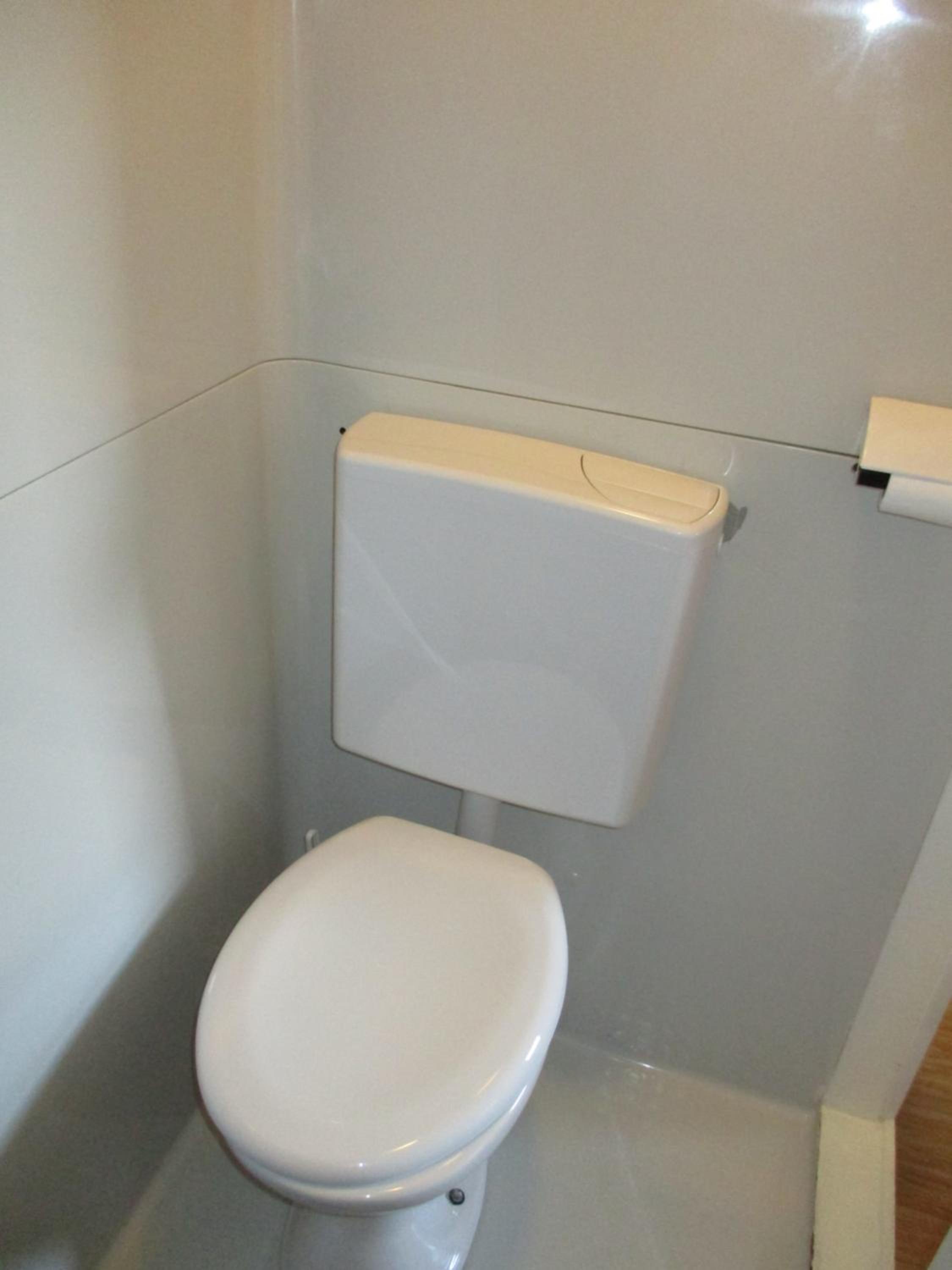 Twin Room - Photo 14