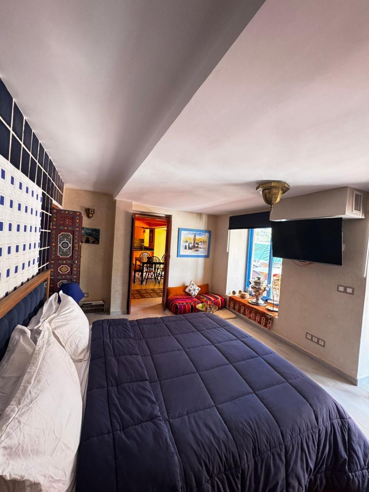 Deluxe Double Room (2 Adults + 1 Child) photo 3
