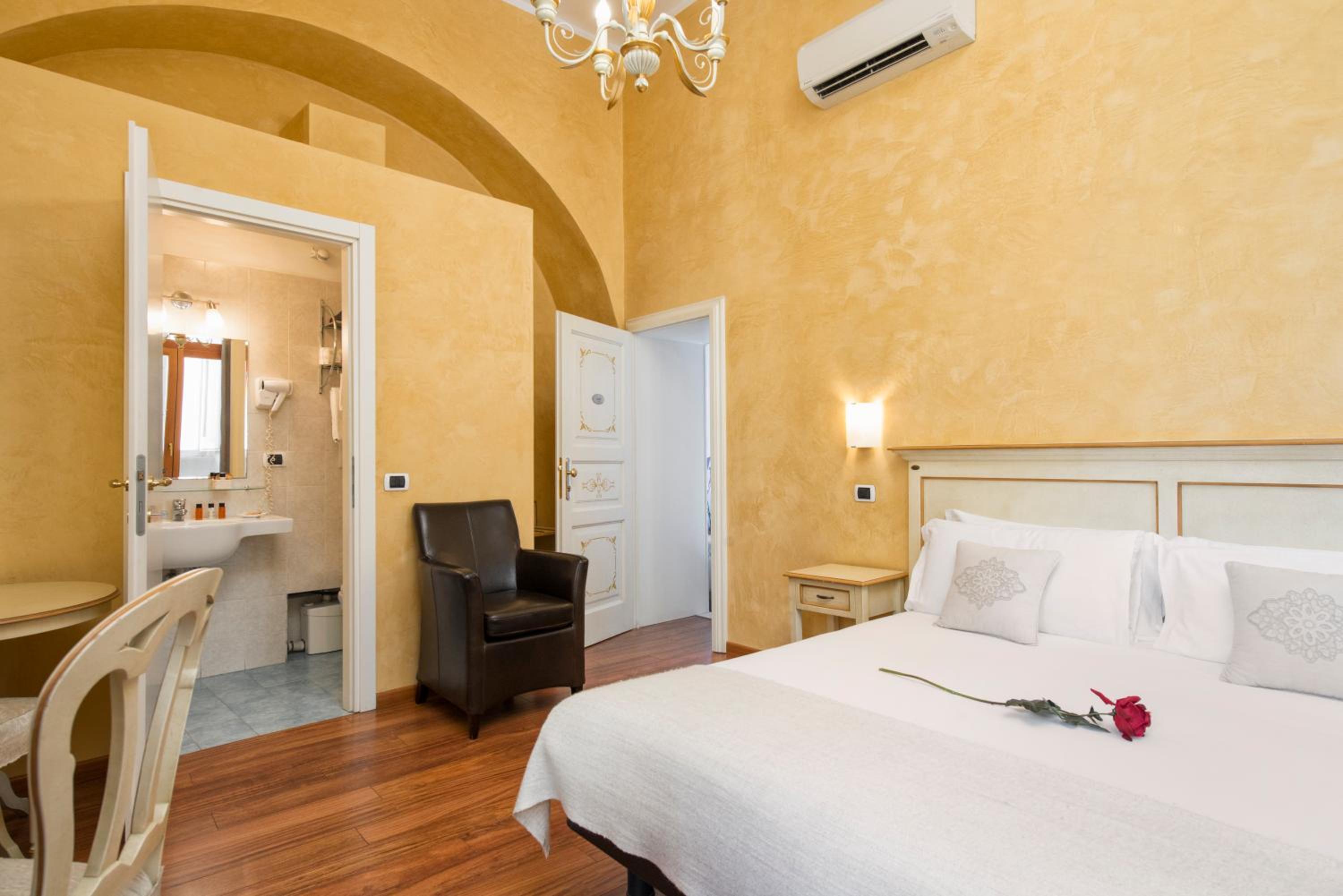 Superior Double Room photo 2