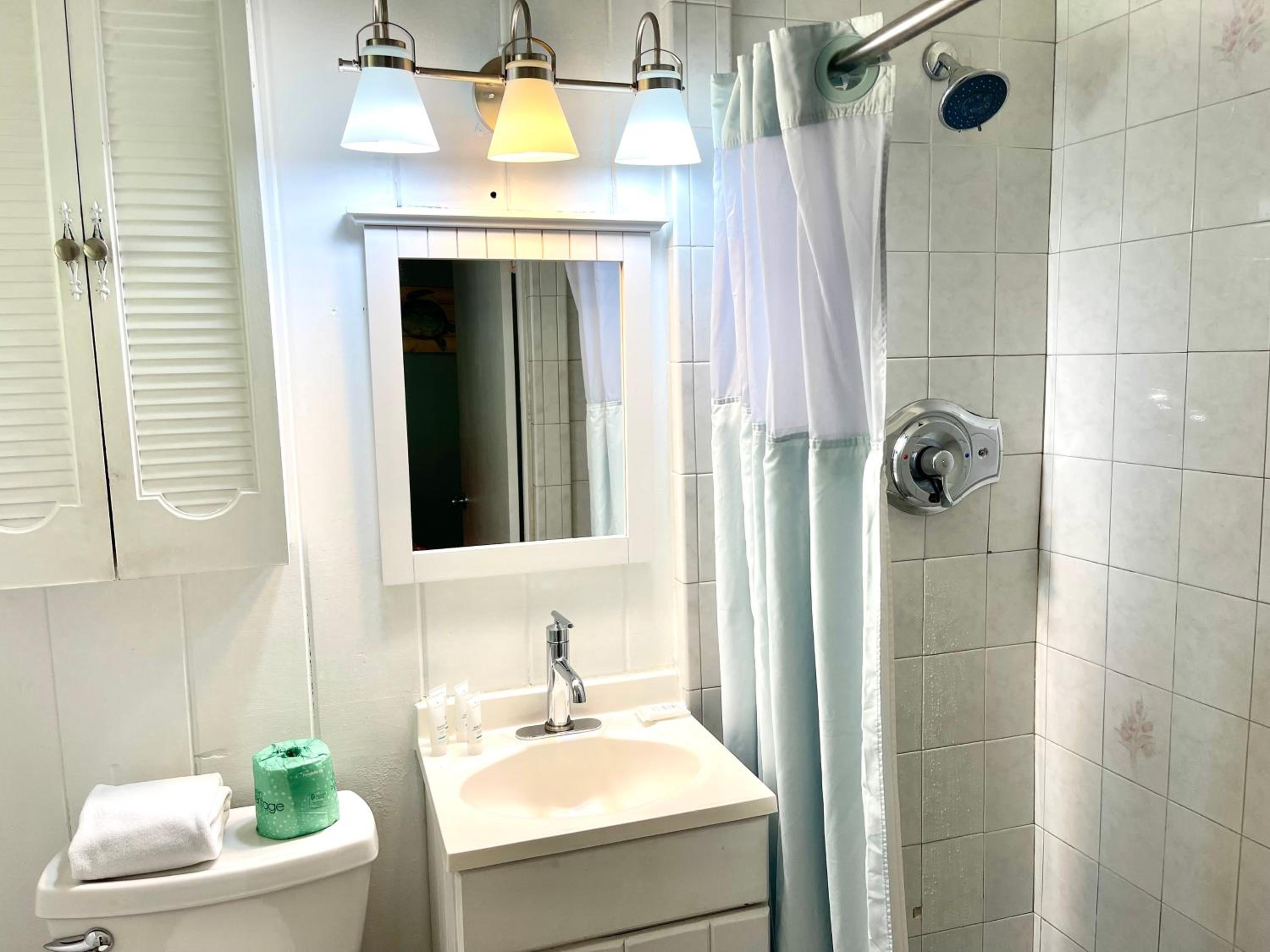 Beach Daze Waterfront Suite photo 3