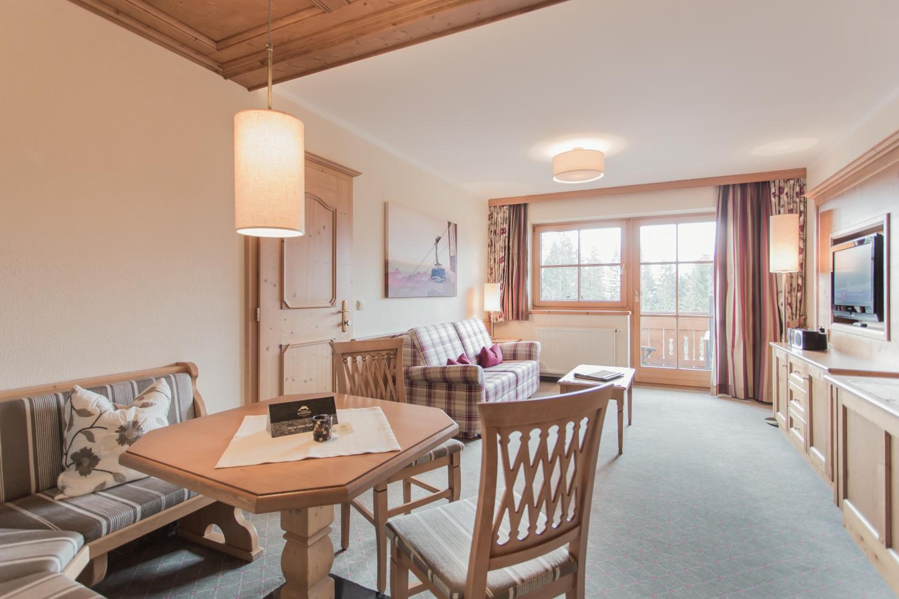 Standard Junior Suite with Balcony - Annex