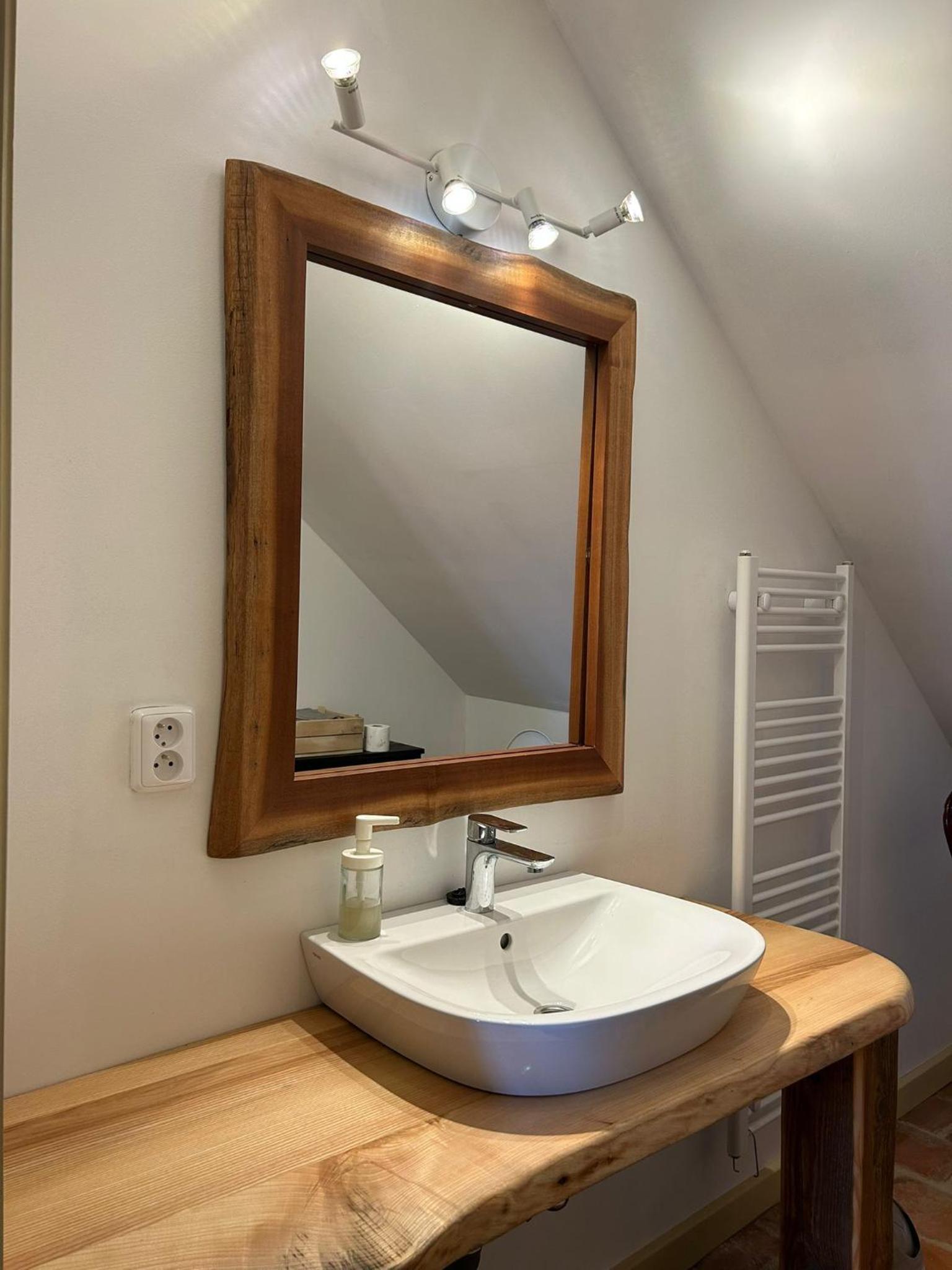 Standard Twin Room photo 2