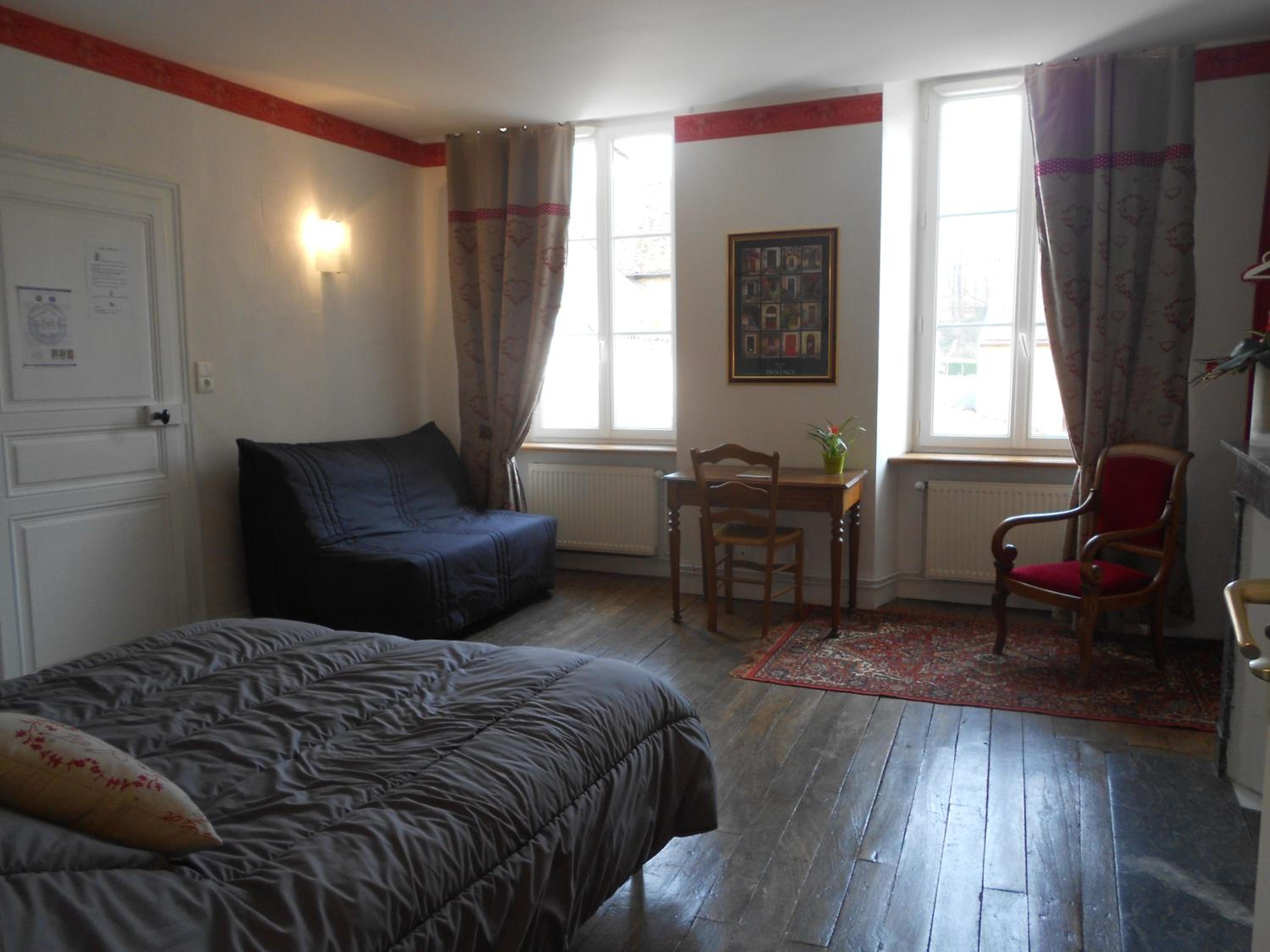 Large Double Room photo 2