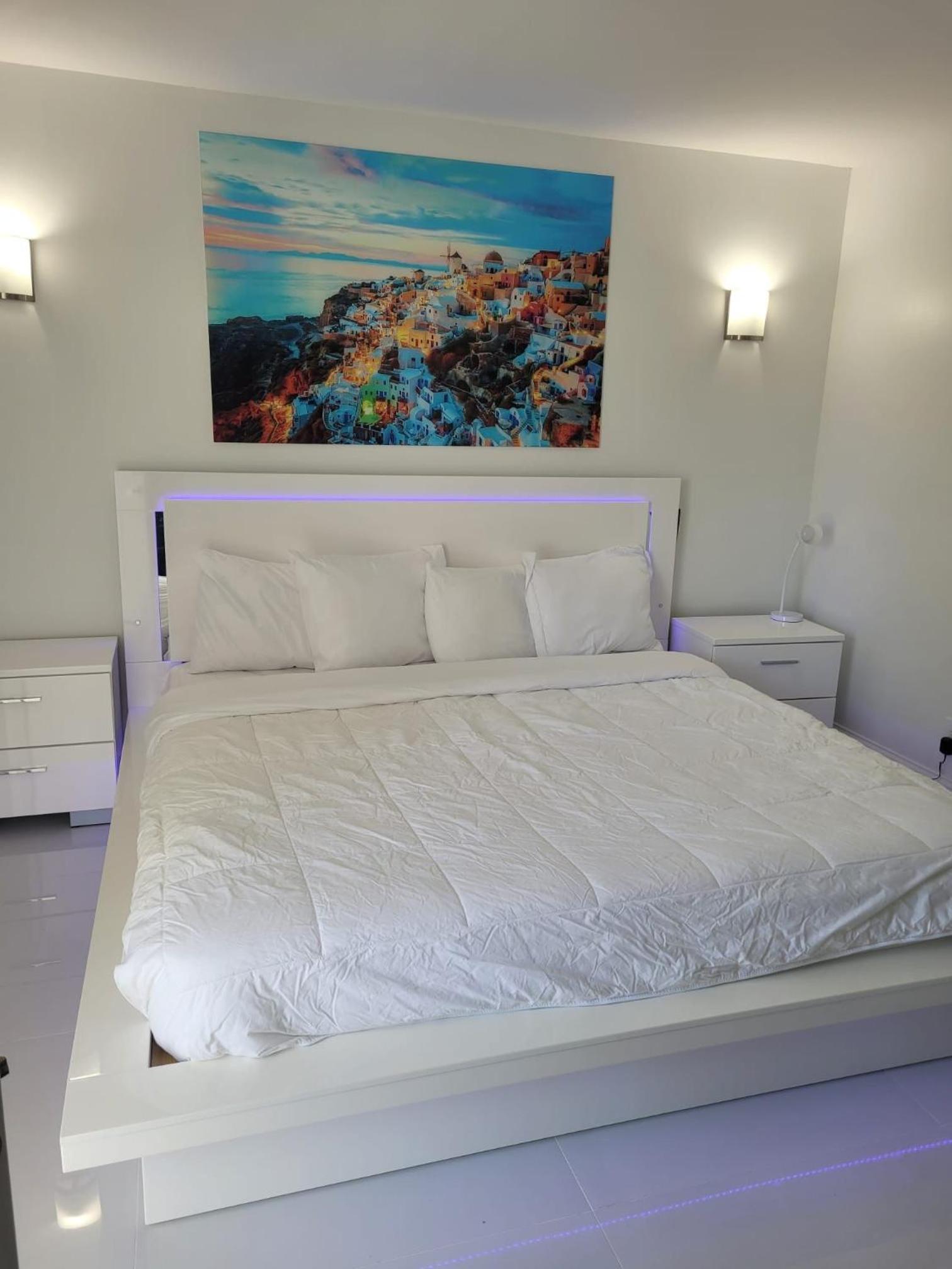 Deluxe King Room photo 3
