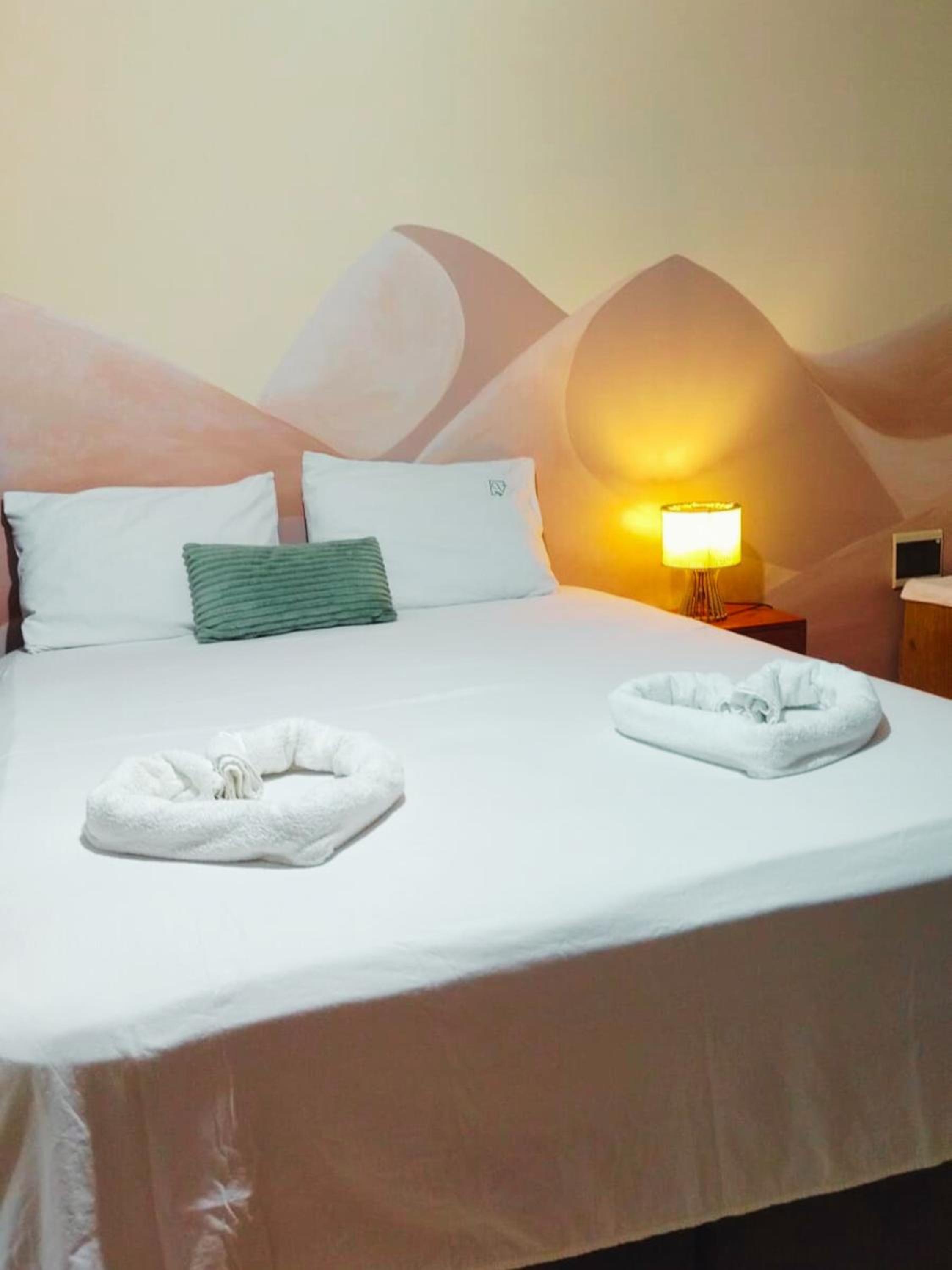 Deluxe Room (1 adult + 1 child) photo 3