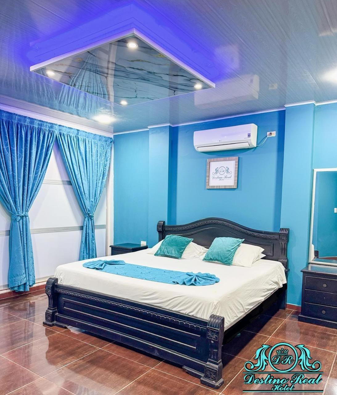 Suite with Balcony photo 1