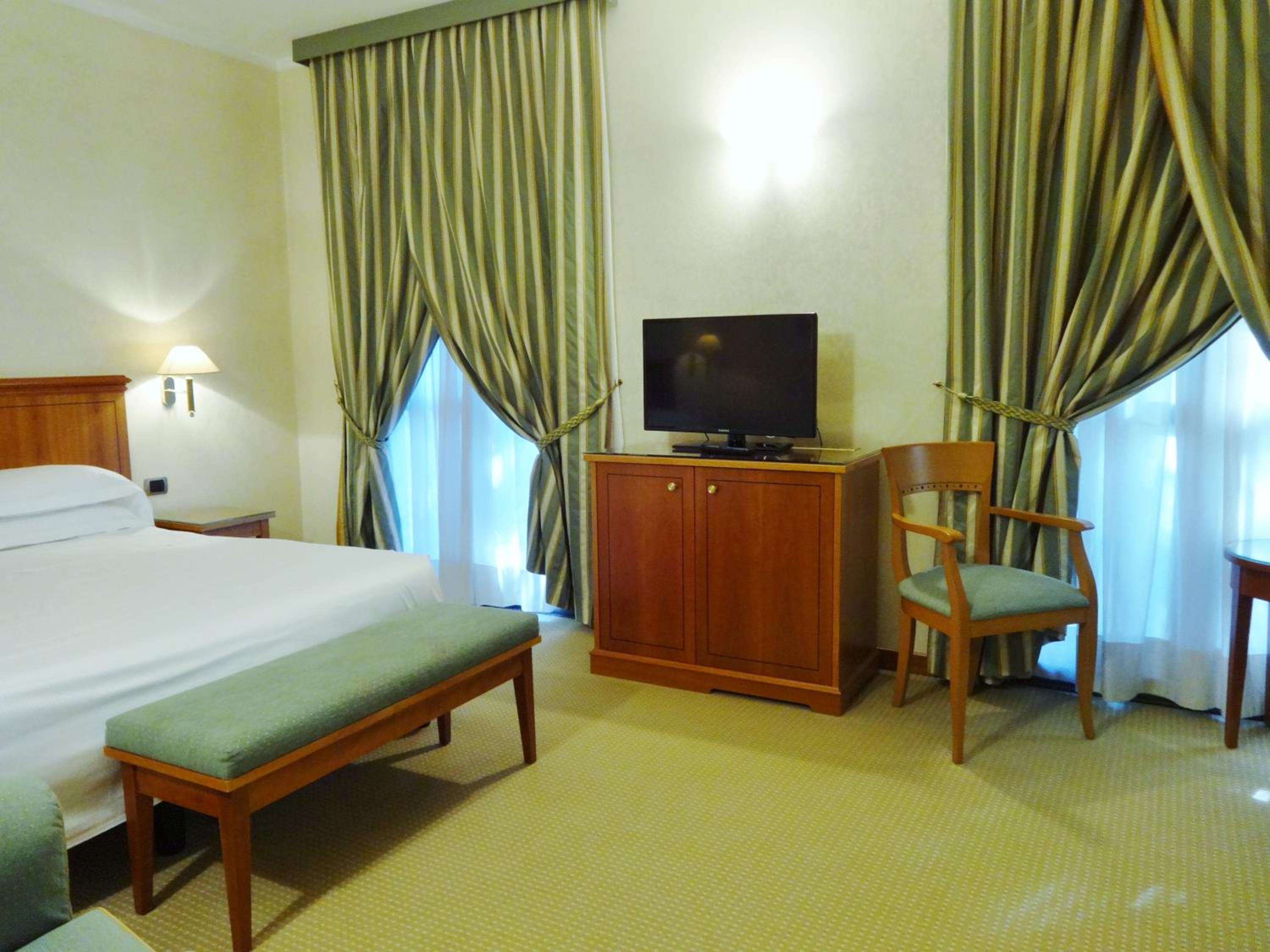 Deluxe Double Room photo 2