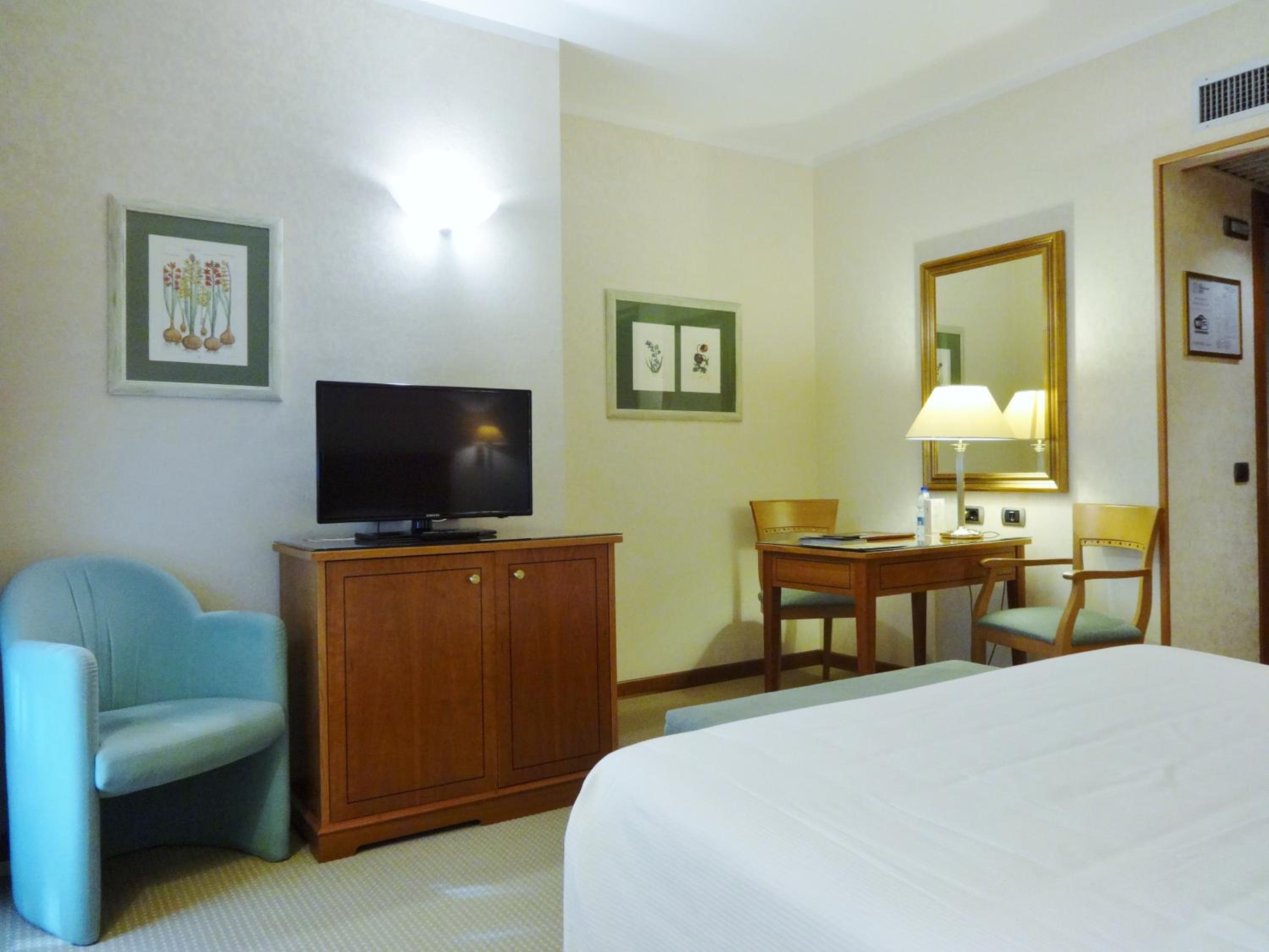 Double Room (1 Adult + 1 Child) photo 1