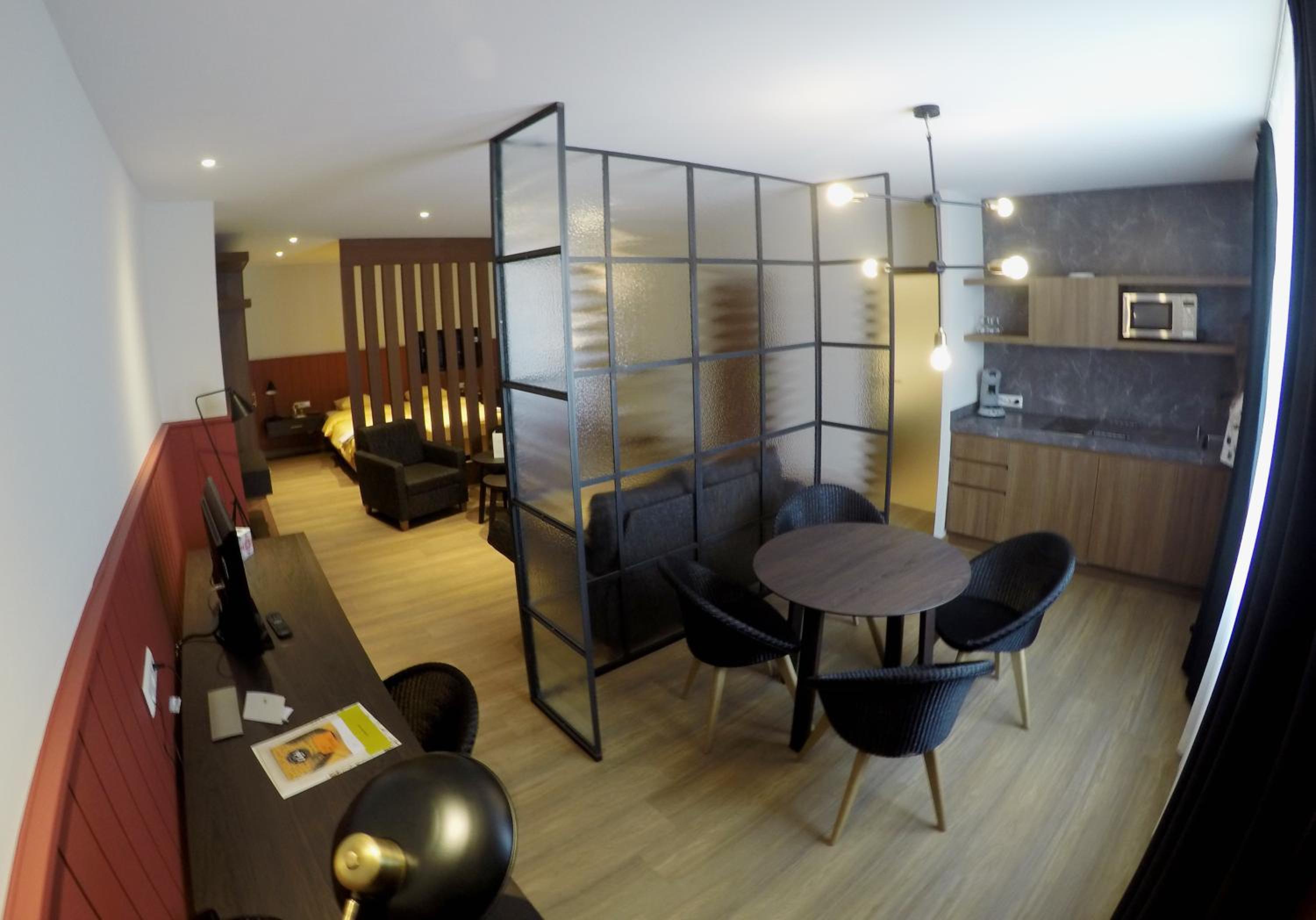 Apartment - Photo 17