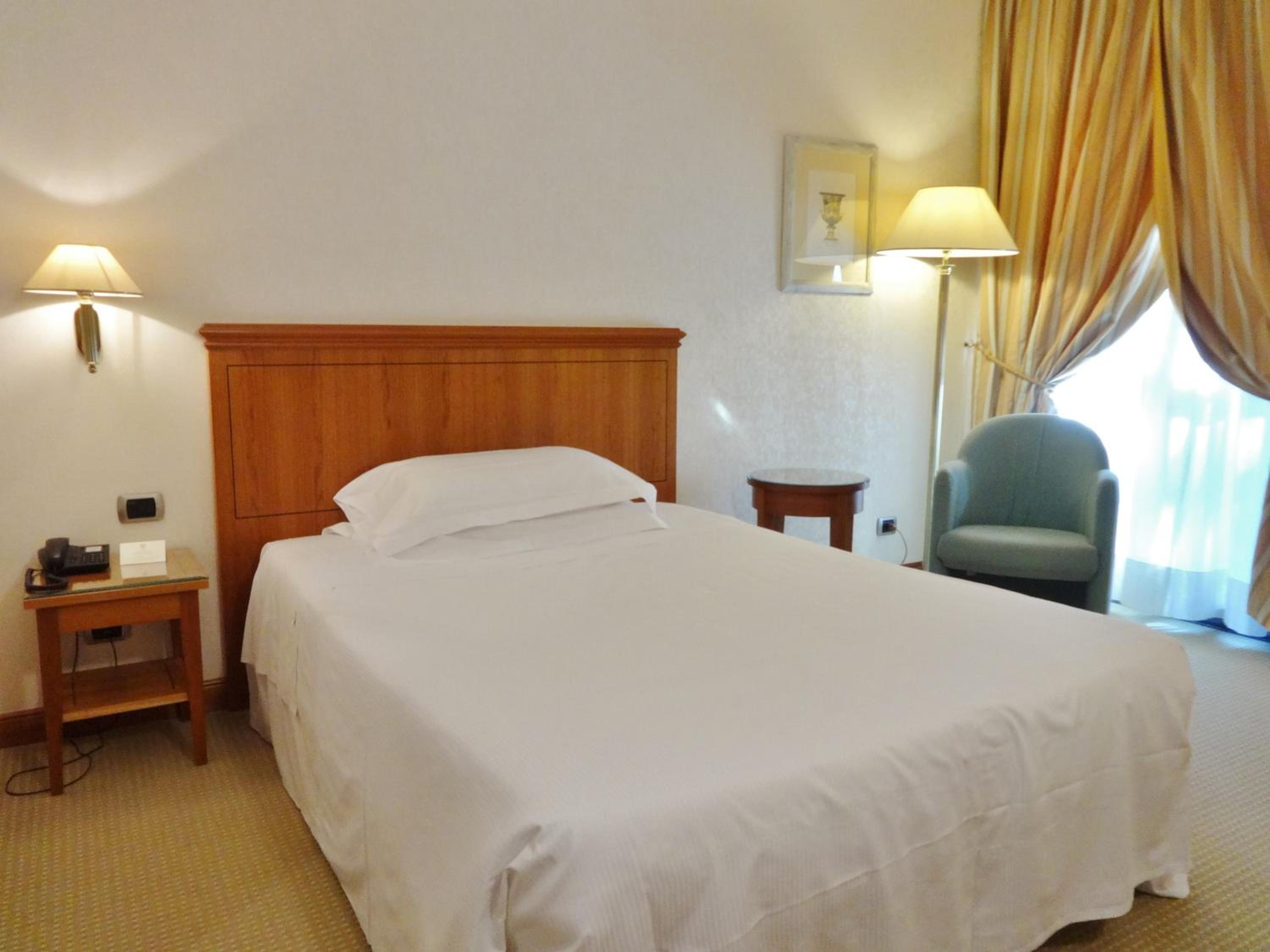 Single Room photo 2