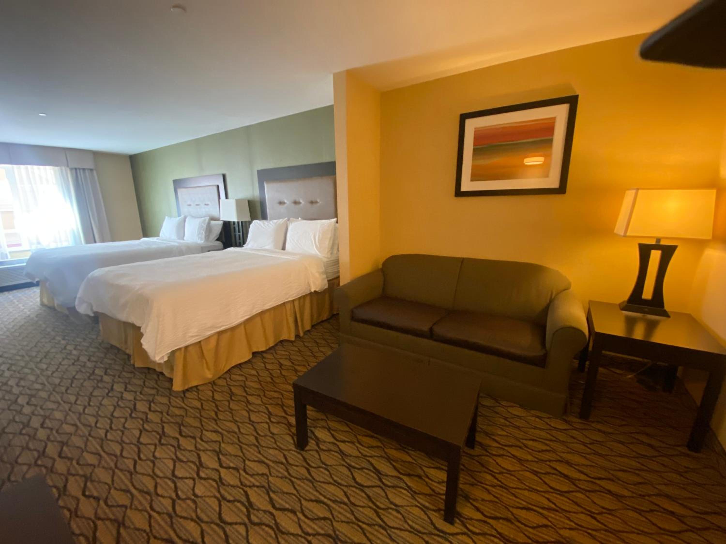 Queen Room with Two Queen Beds - Non-Smoking
