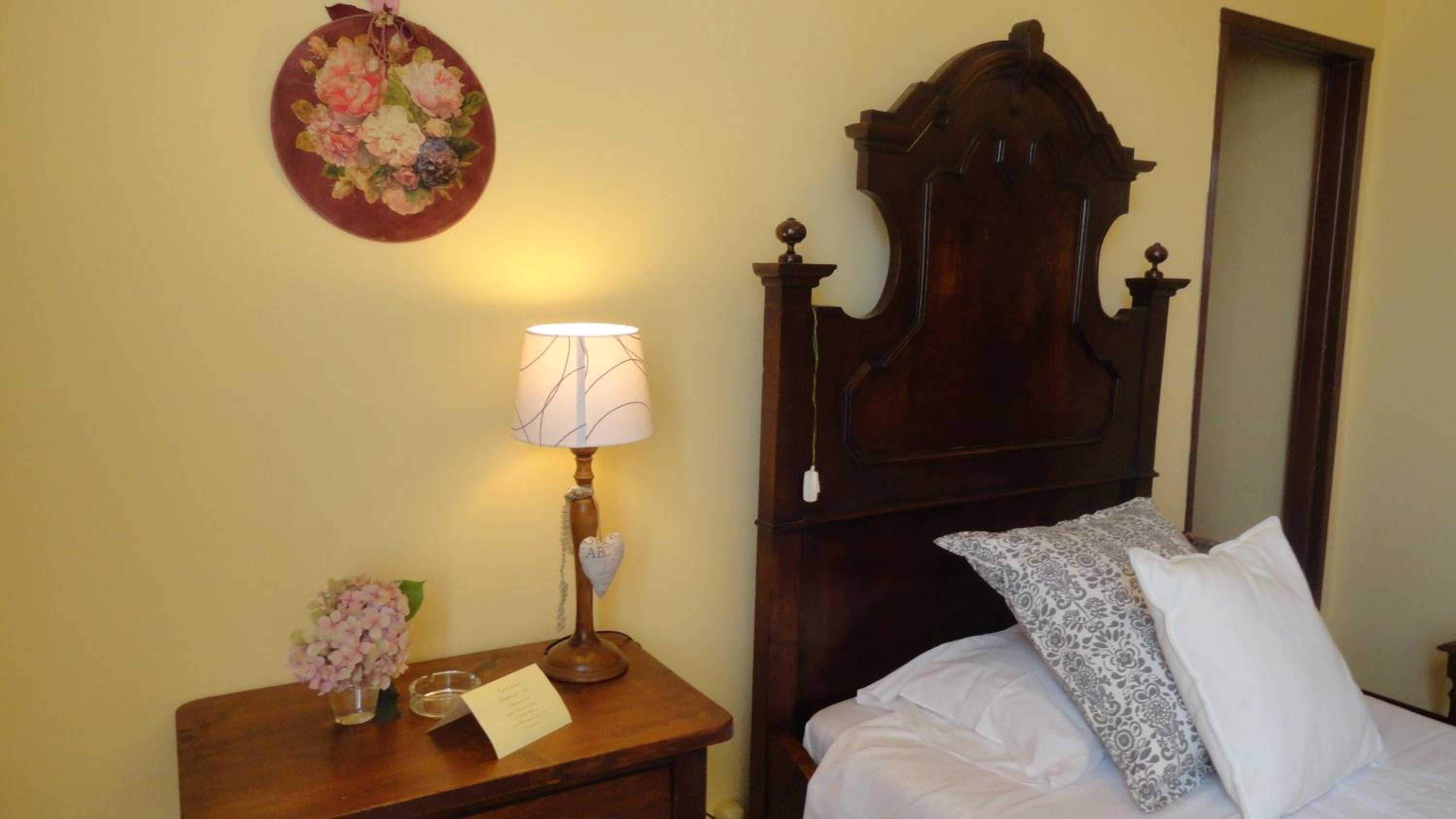 Single Room photo 2
