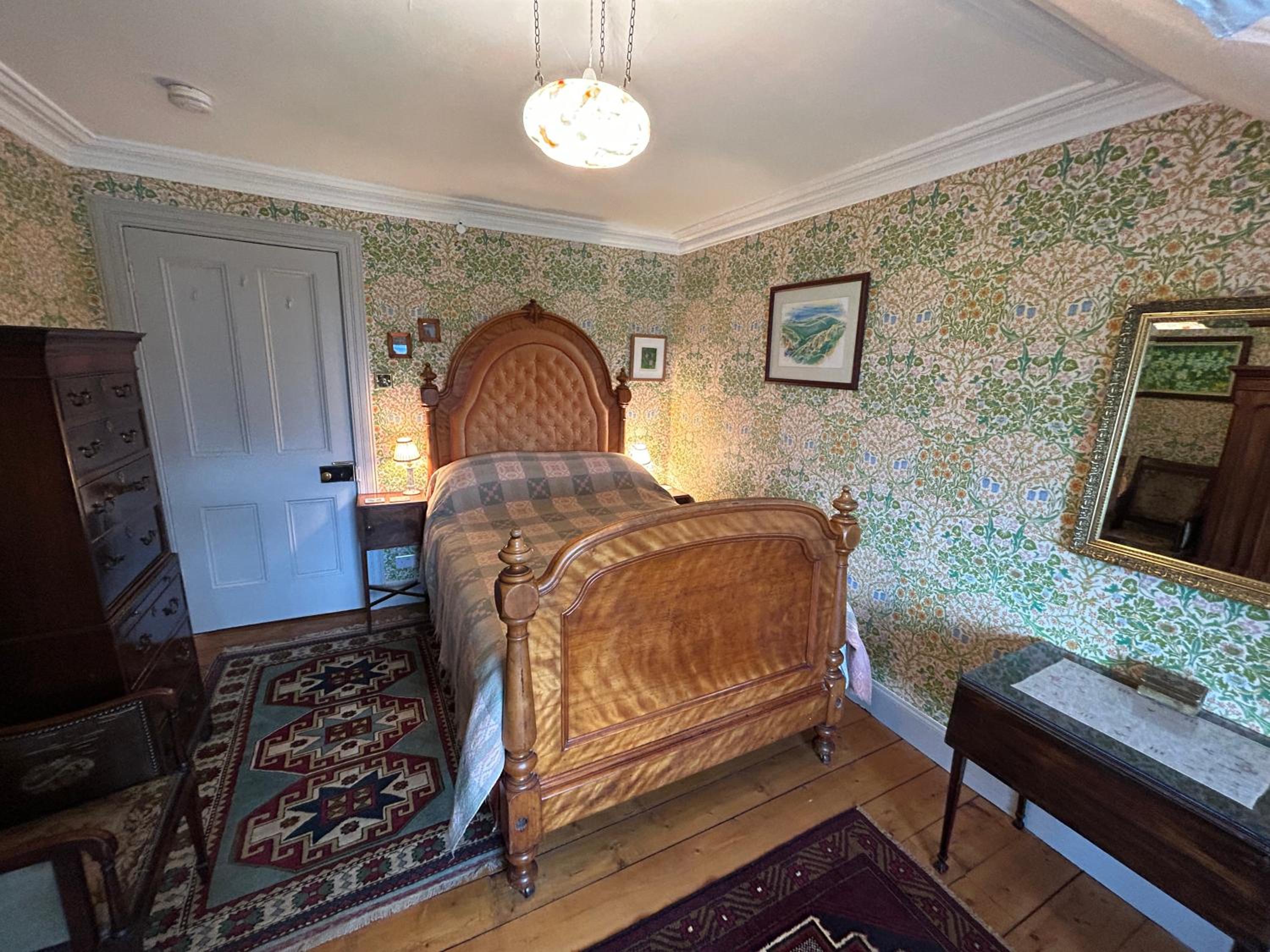 Single Room photo 3