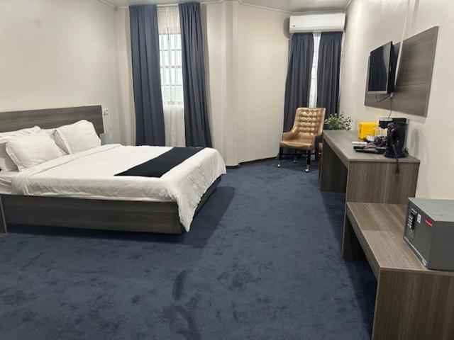 Deluxe Room (1 Adult + 1 Child) photo 1