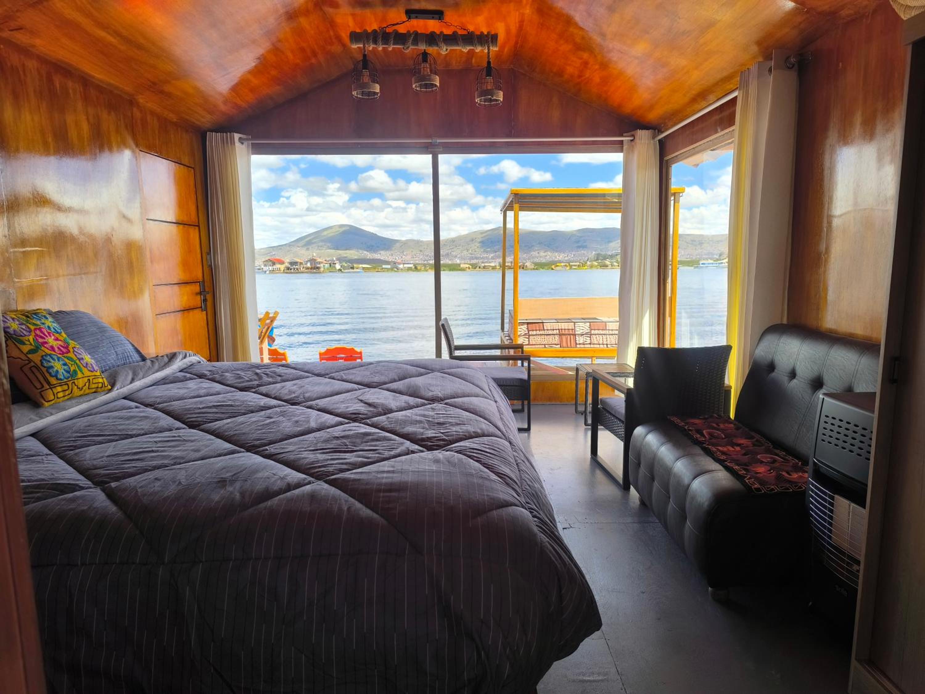 Double Room with Lake View photo 2