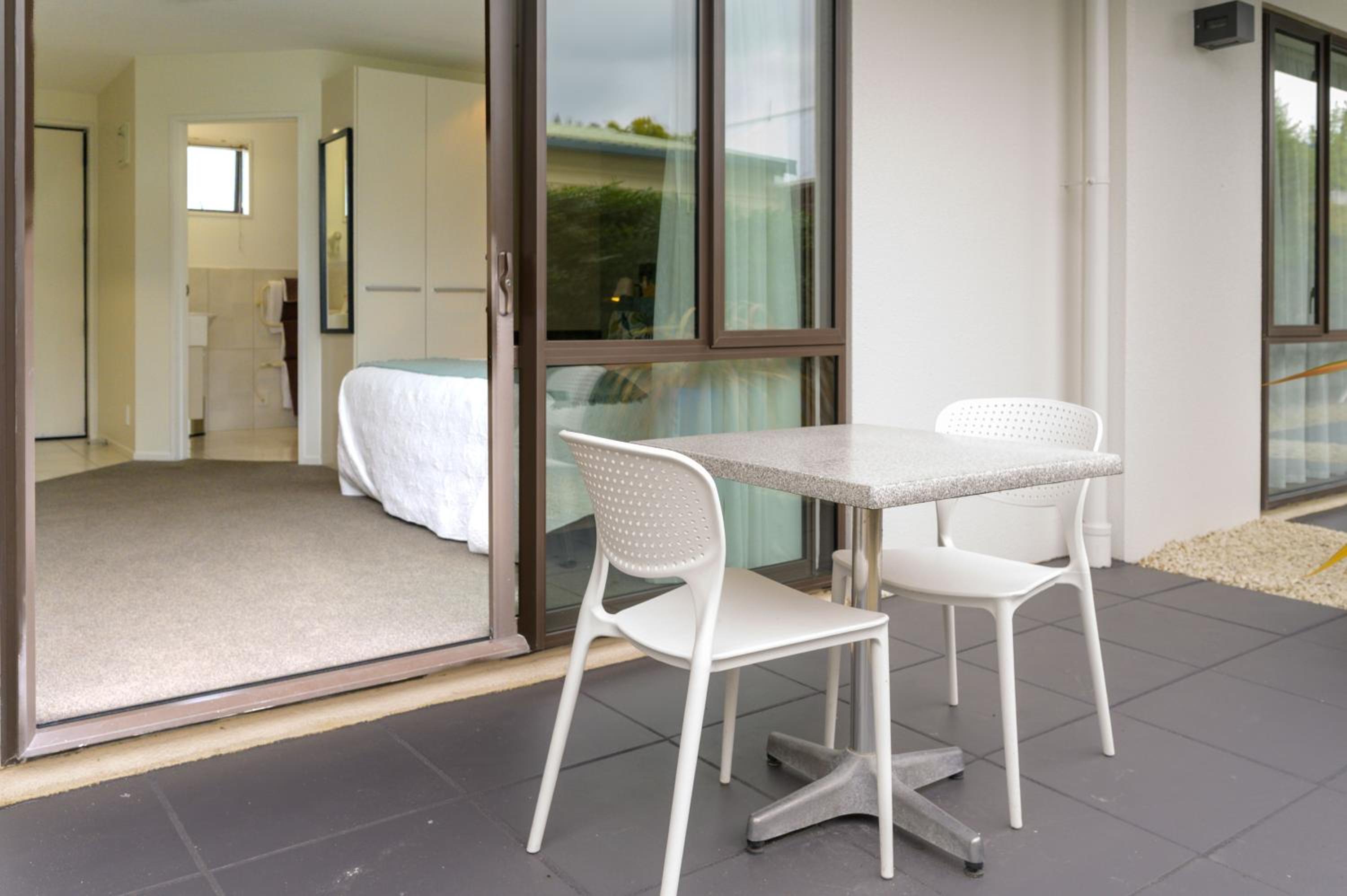 One Bedroom Twin photo 2