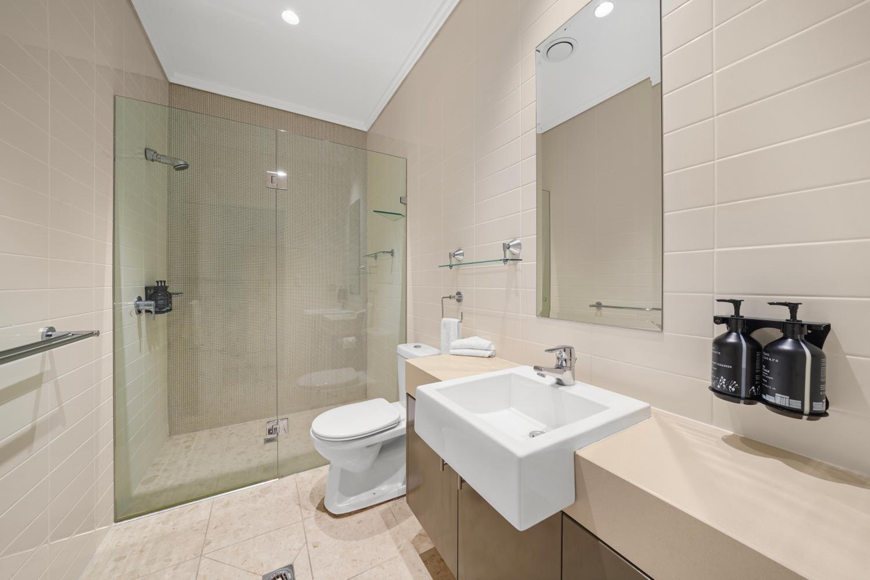 Three-bedroom penthouse deluxe photo 3