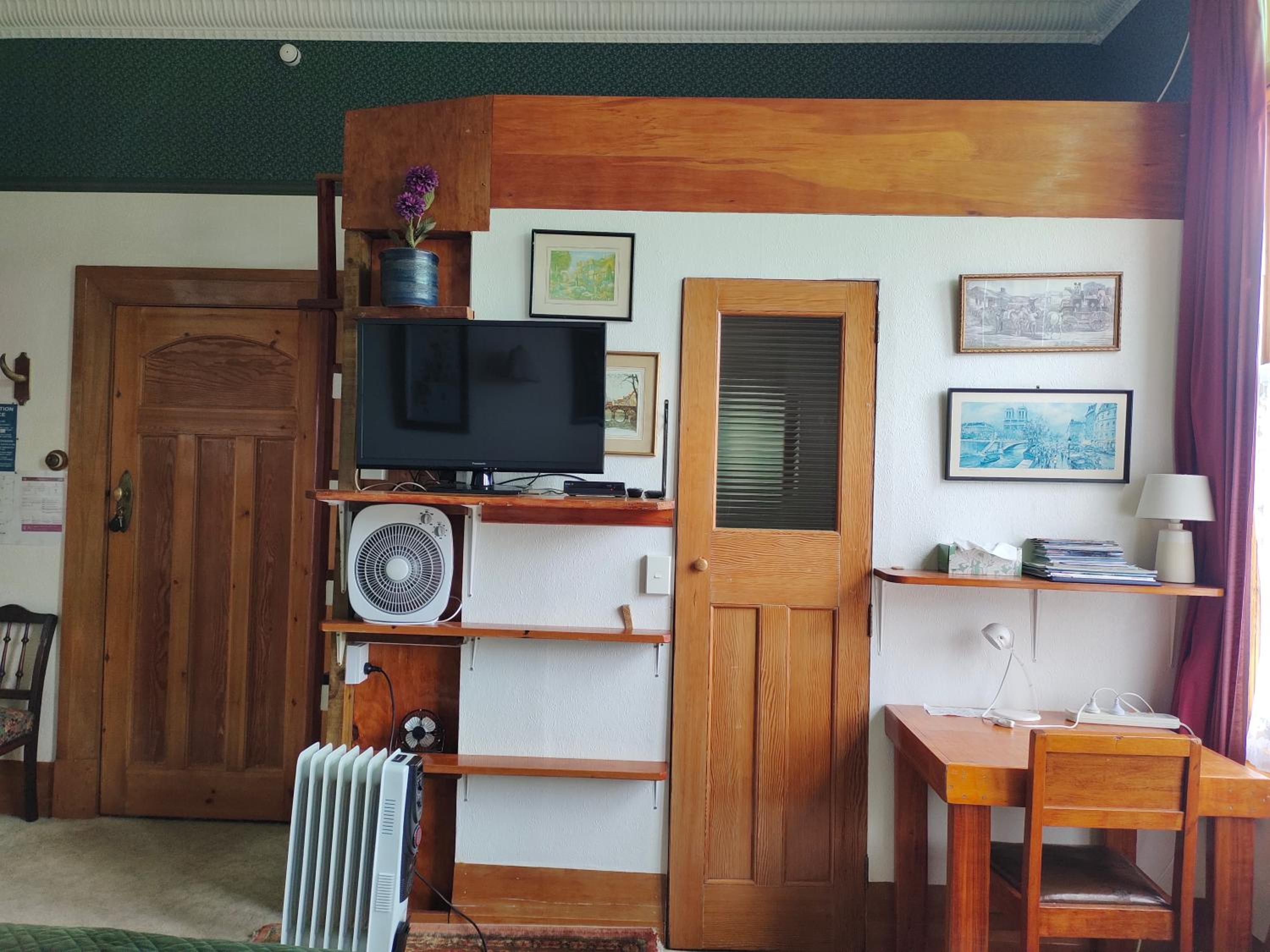 George Gillies Room - Photo 4