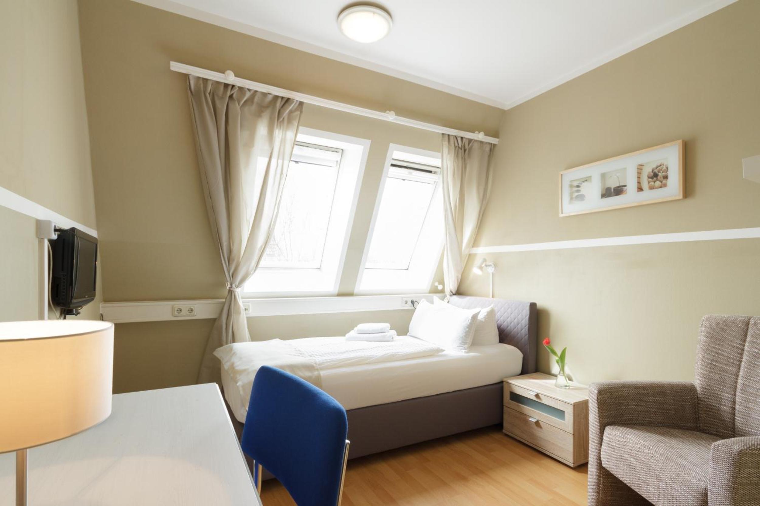 Single Room photo 3