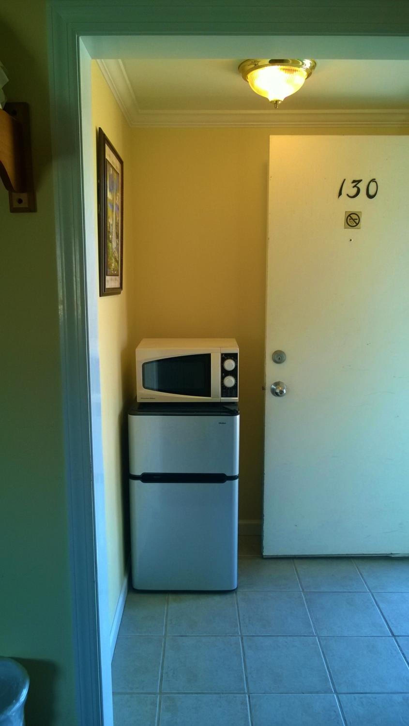 Standard Queen Room photo 2