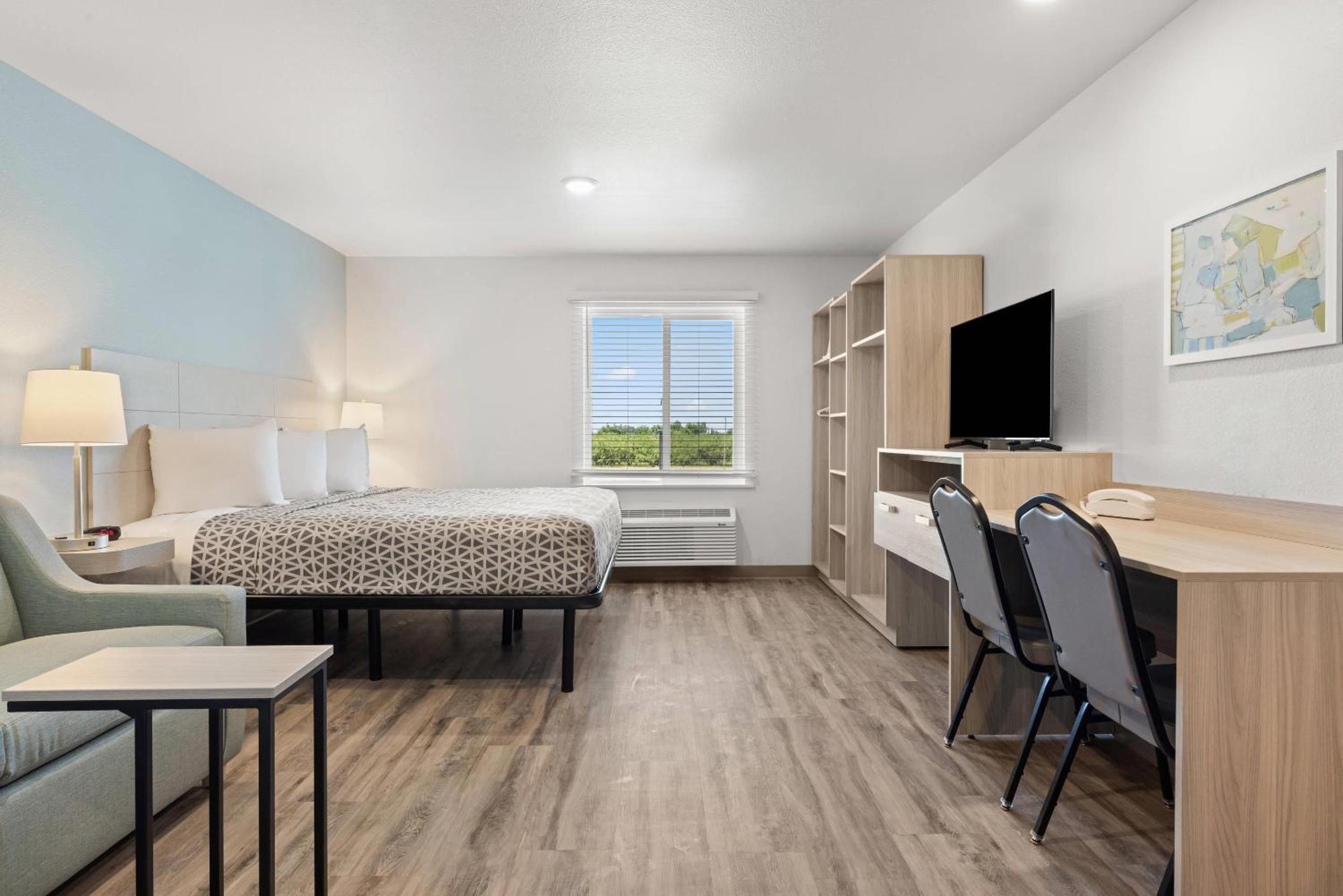 King Suite with Sofa - Non Smoking