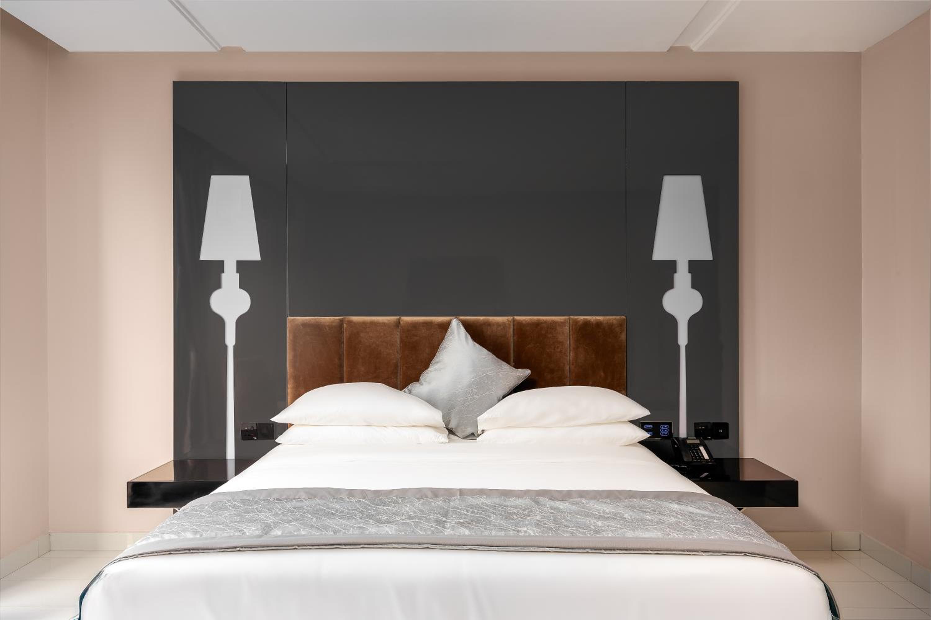 Deluxe Single Room