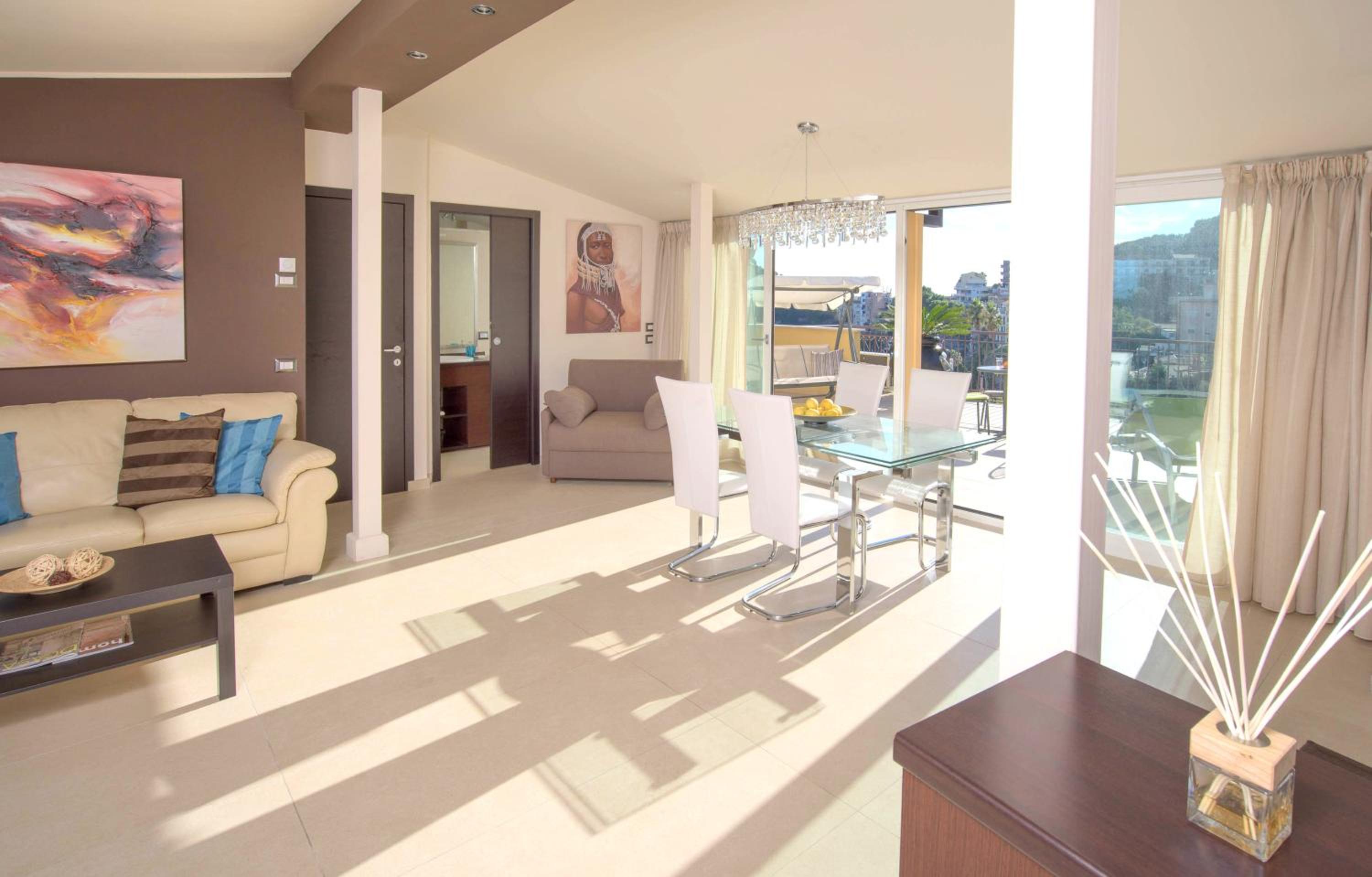 Superior One-Bedroom Apartment with Terrace and Sea View