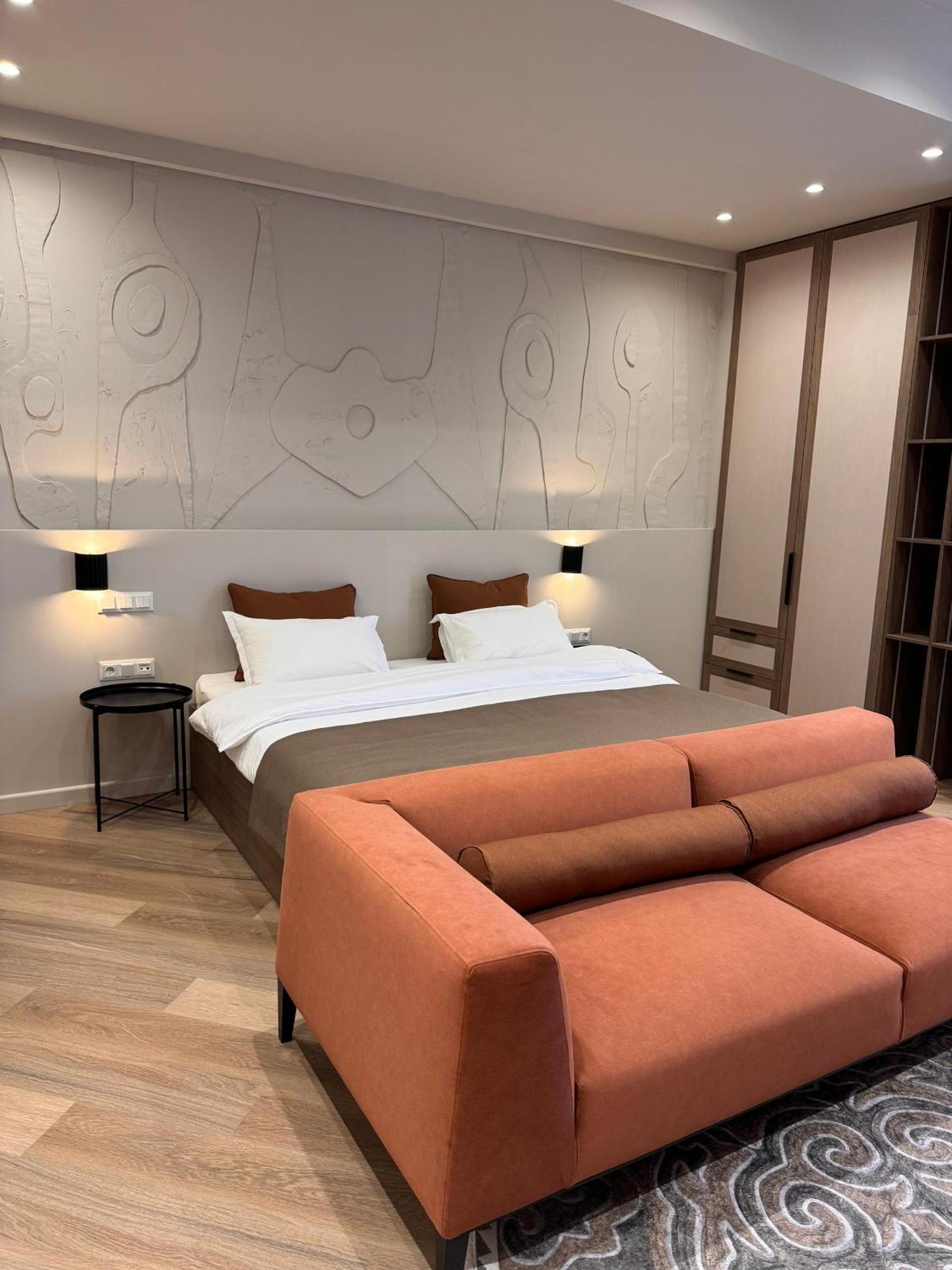 King Suite photo 2