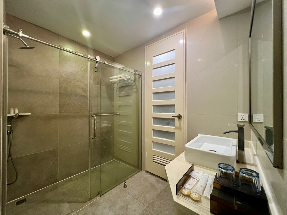 Deluxe Twin Room - Photo 2