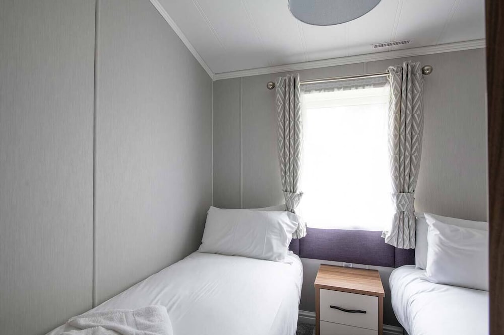 Indulgent 6 Berth Lodge