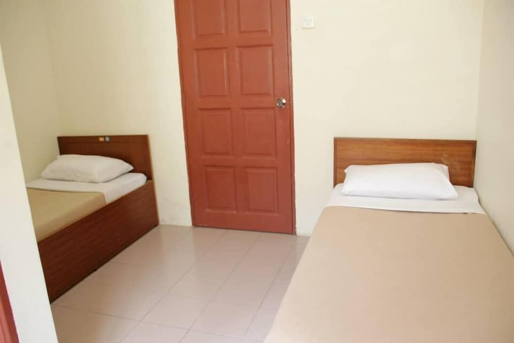 Twin Room, Private Bathroom