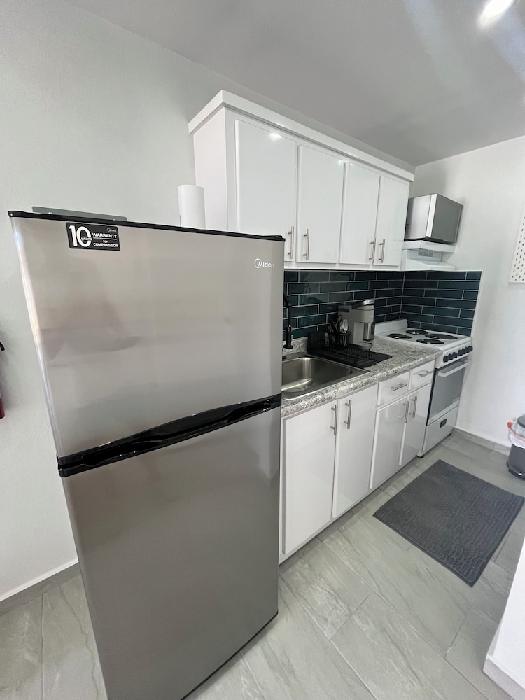 Comfort Apartment, Kitchen, Poolside photo 3