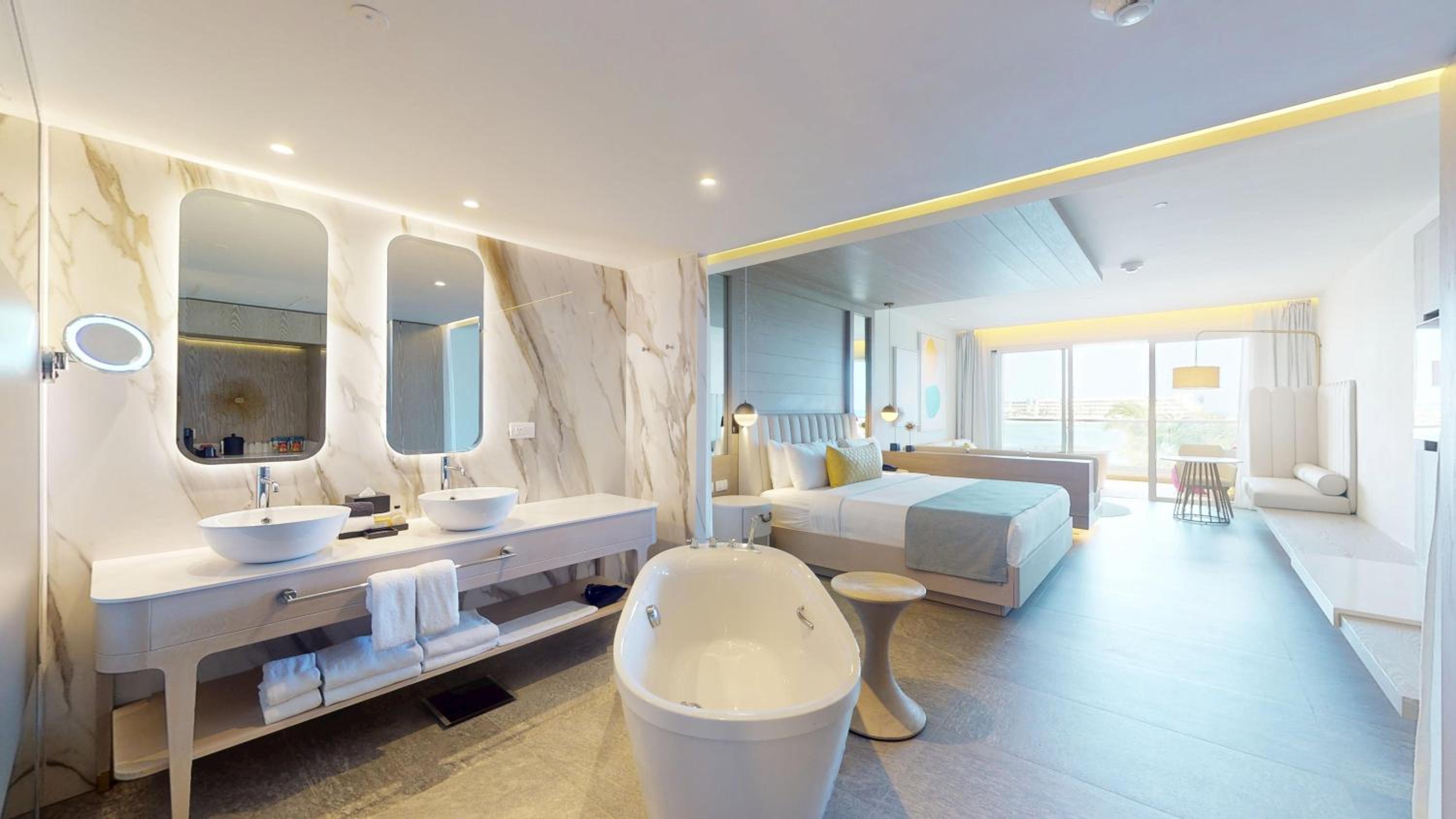 Platinum Junior Suite - Photo 2