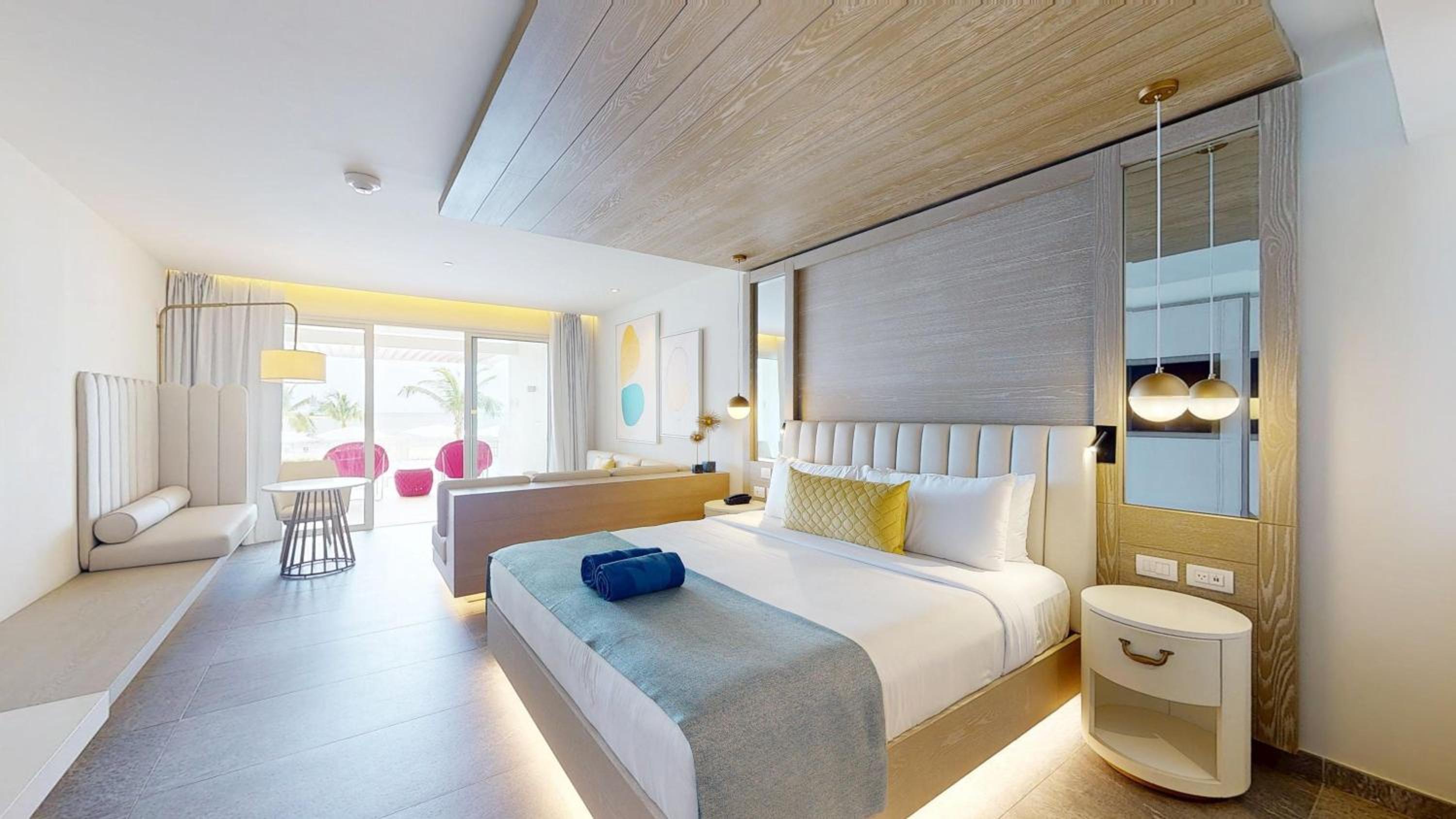 Swim Out Deluxe Junior Suite - Photo 2
