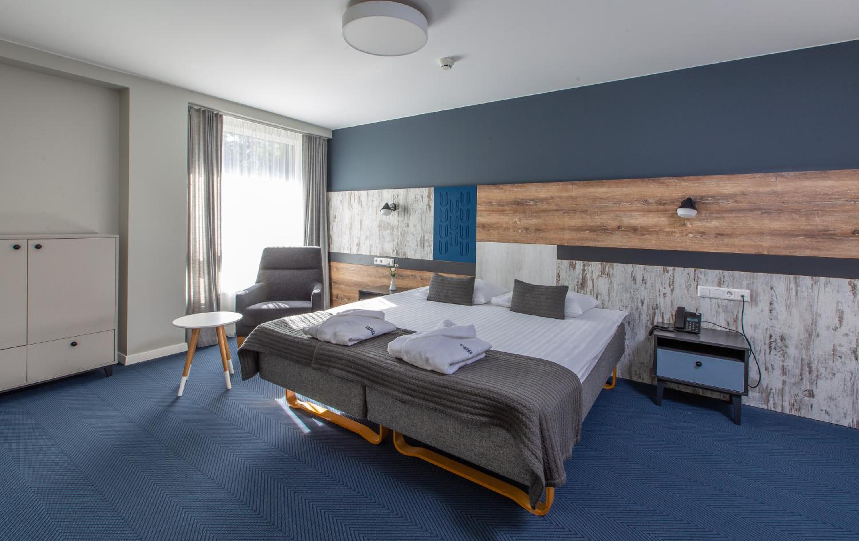Large Double or Twin Room with ESCSPE Package