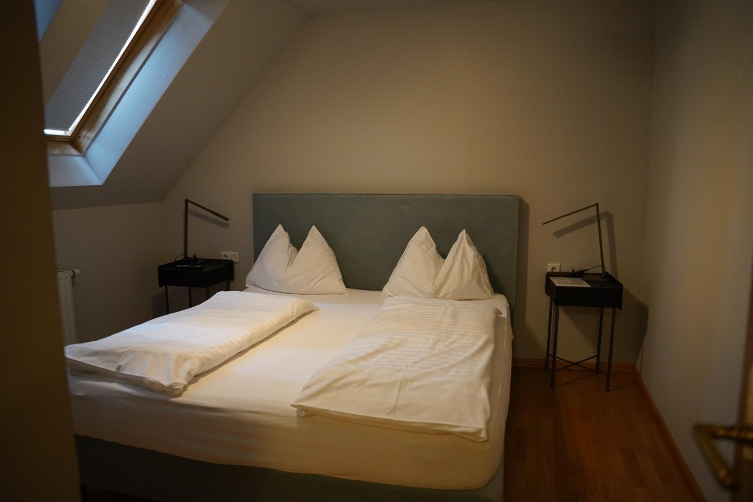 Three-Bedroom Apartment photo 2