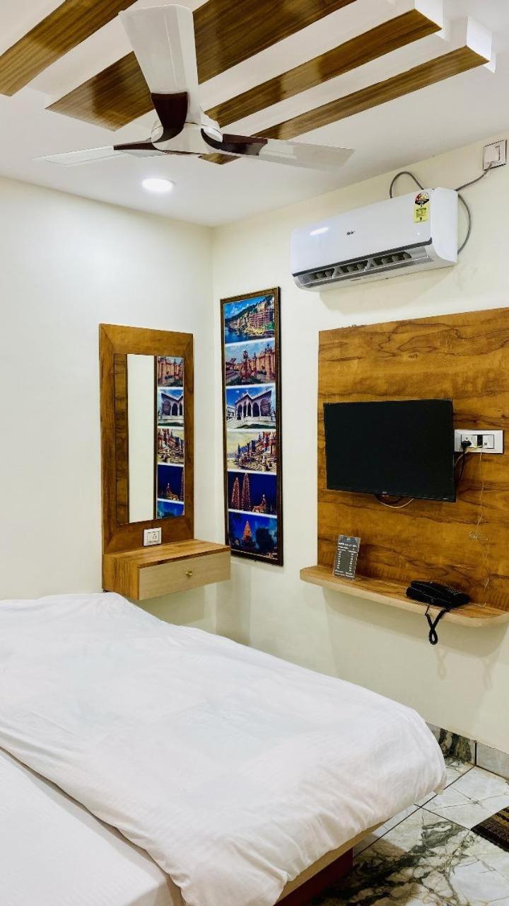 Deluxe Triple Room photo 3