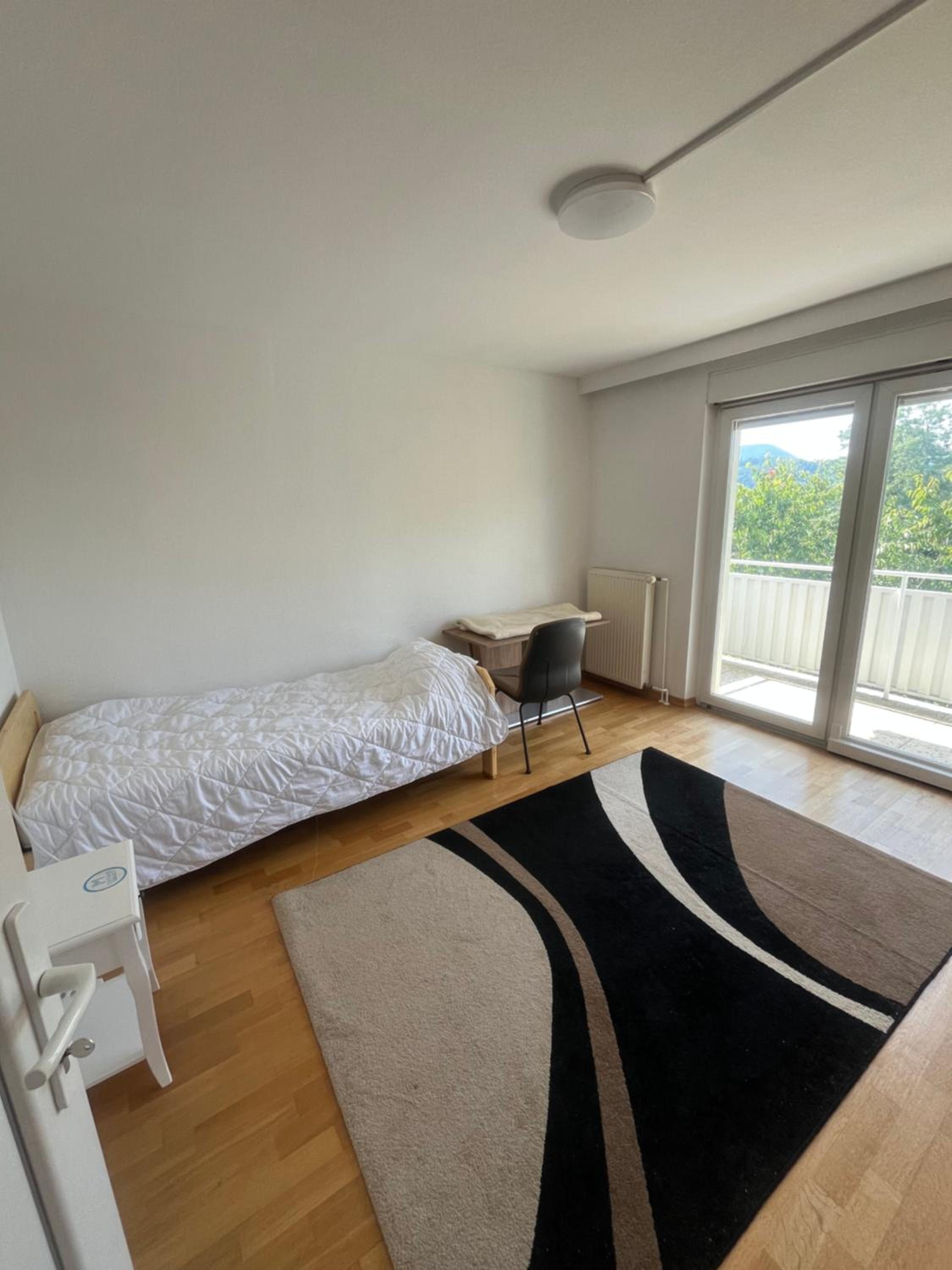 Single Room photo 2