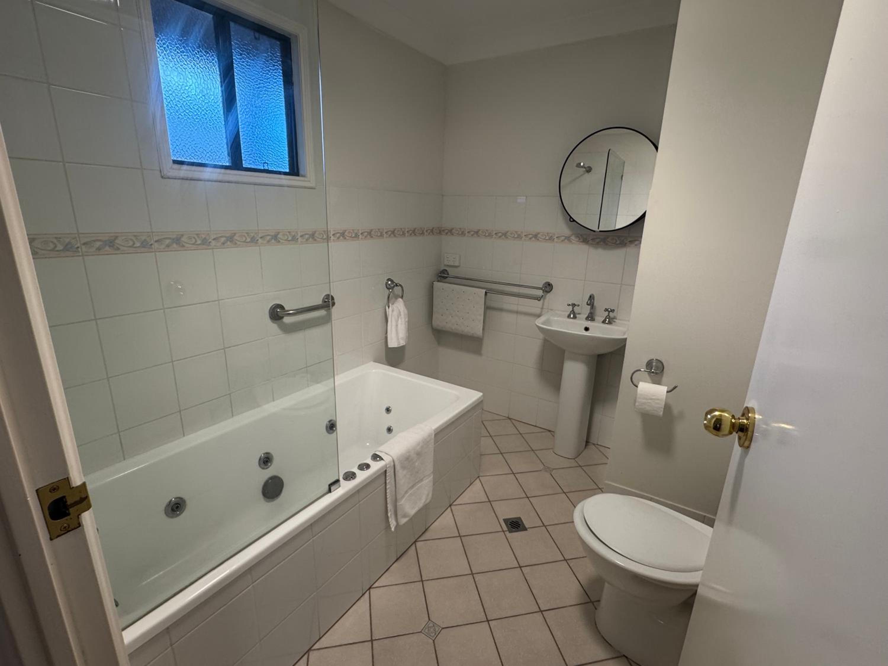 Superior King Room photo 2