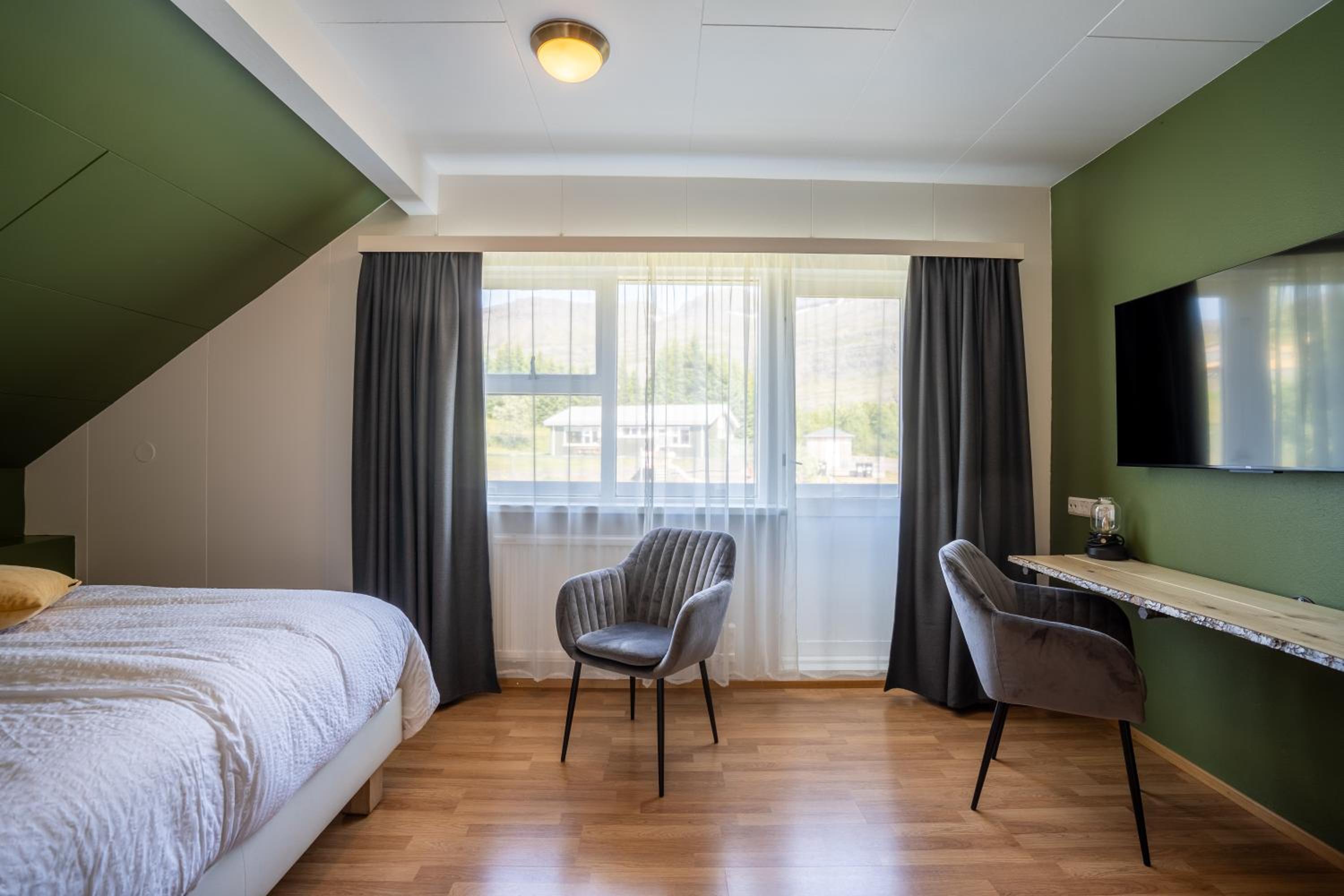 Double Room with Mountain View - Photo 7