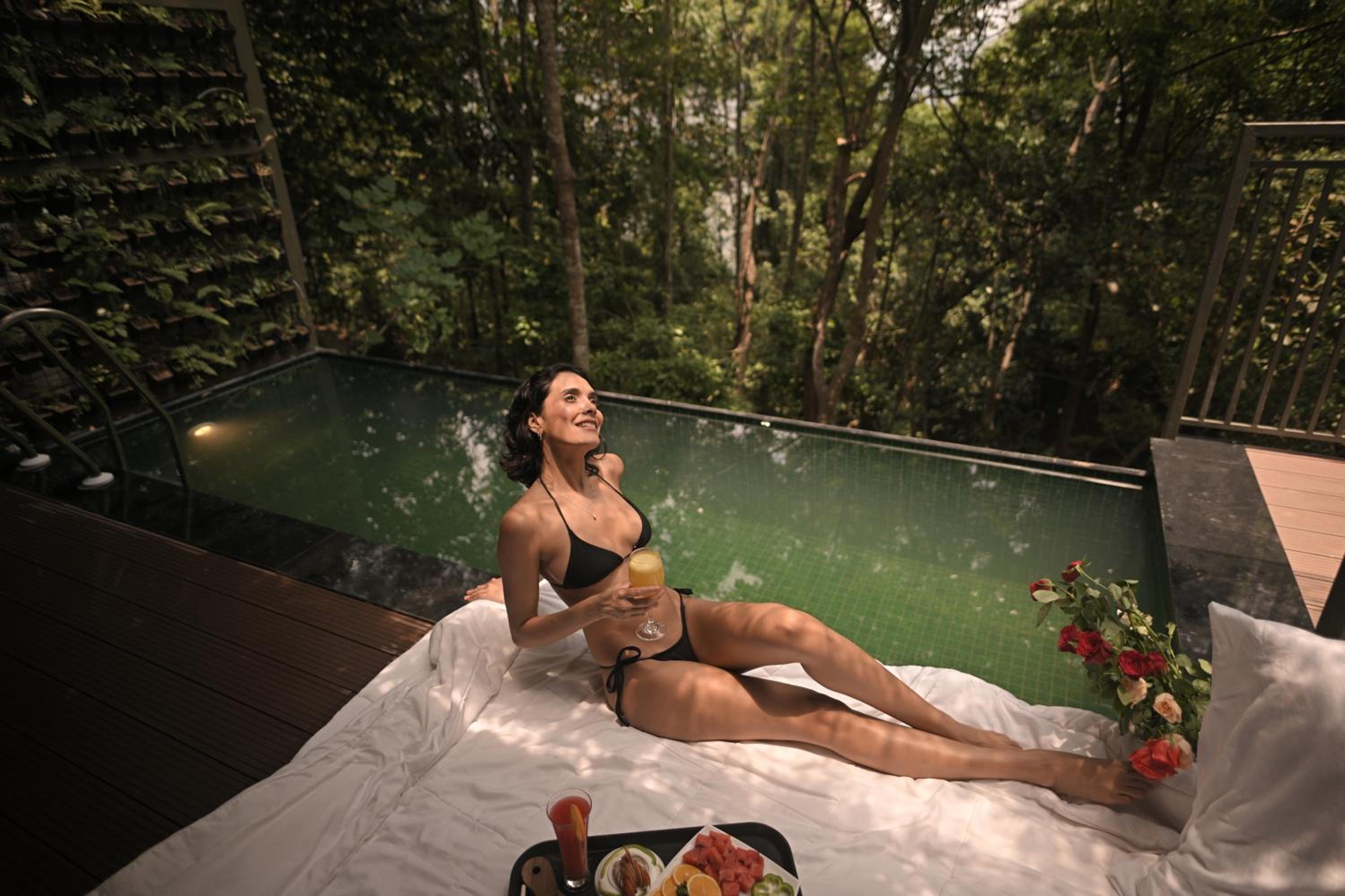 Suite with Pool View